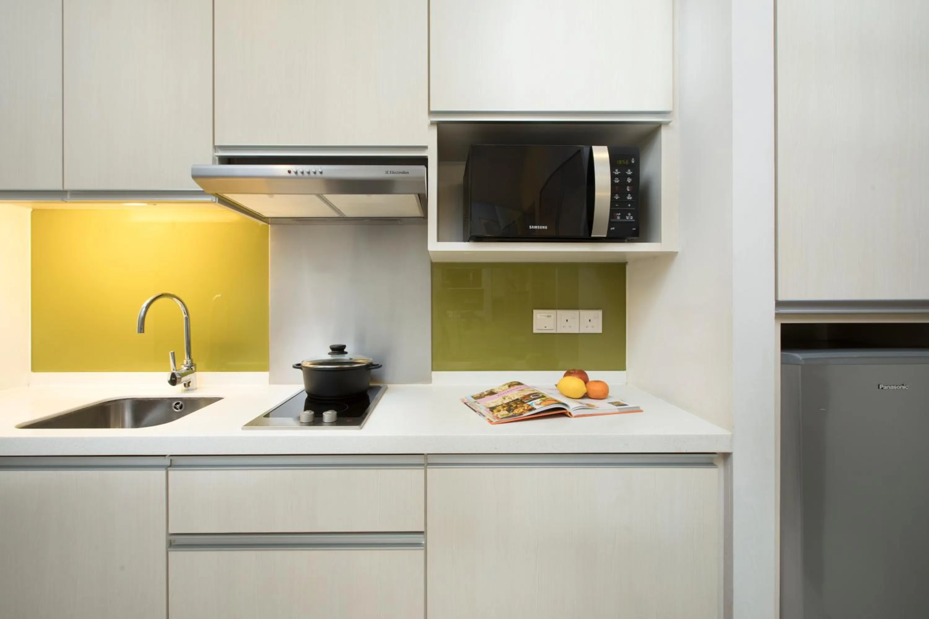 Kitchen or kitchenette in Citadines Uplands Kuching