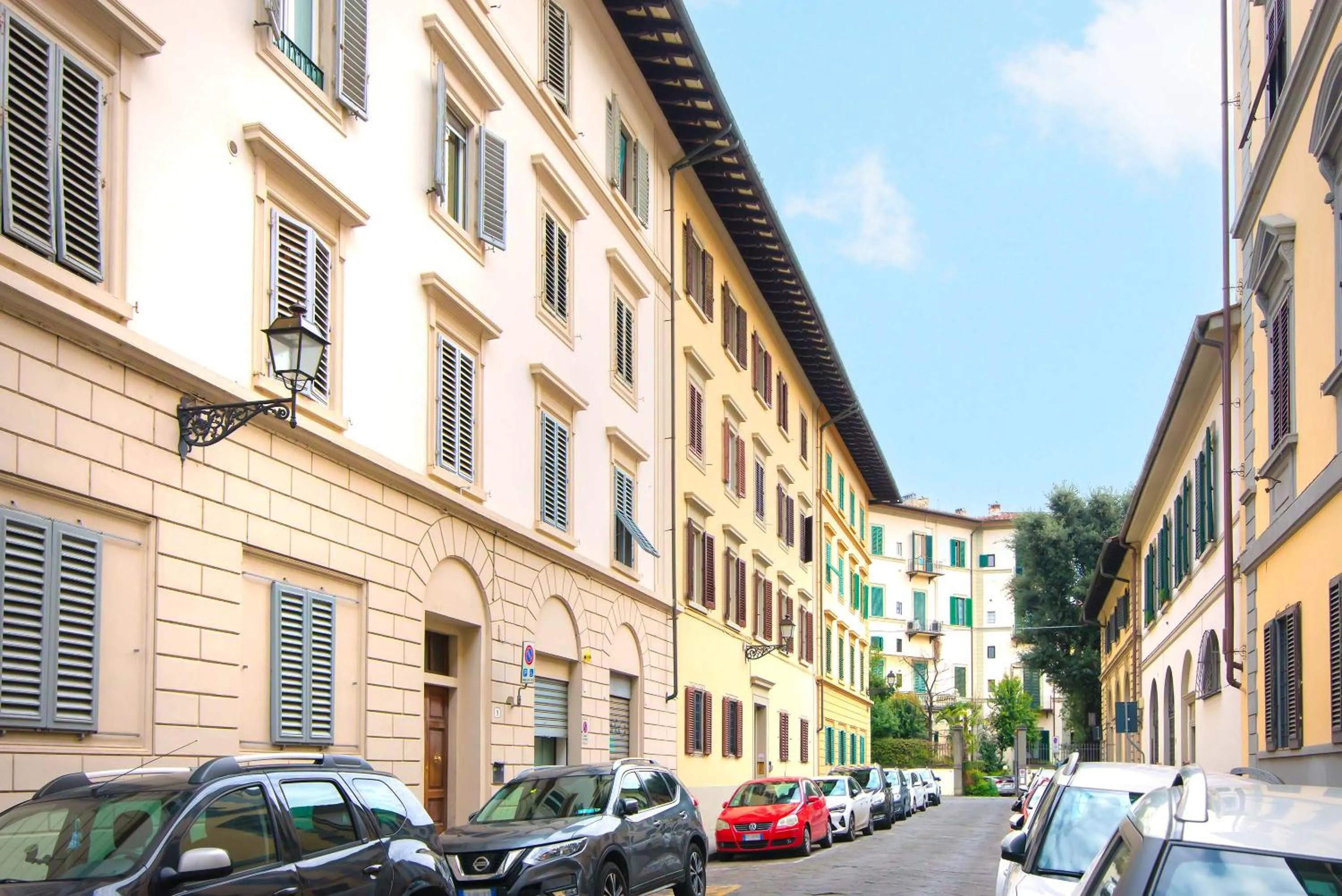 Paolo and Carlotta's Home - large and central apartment between two nice parks