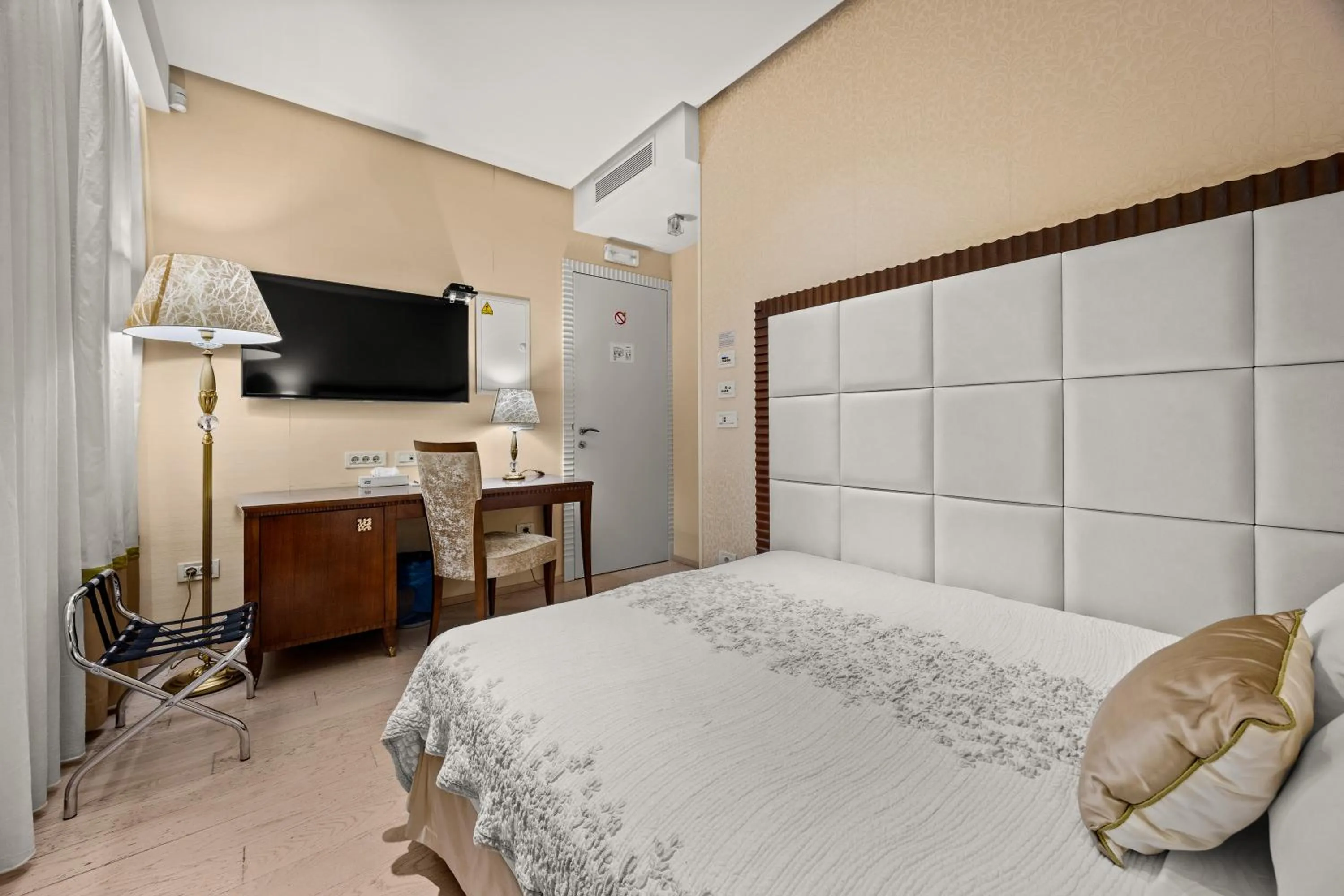 Bed in Boutique Hotel Oasi