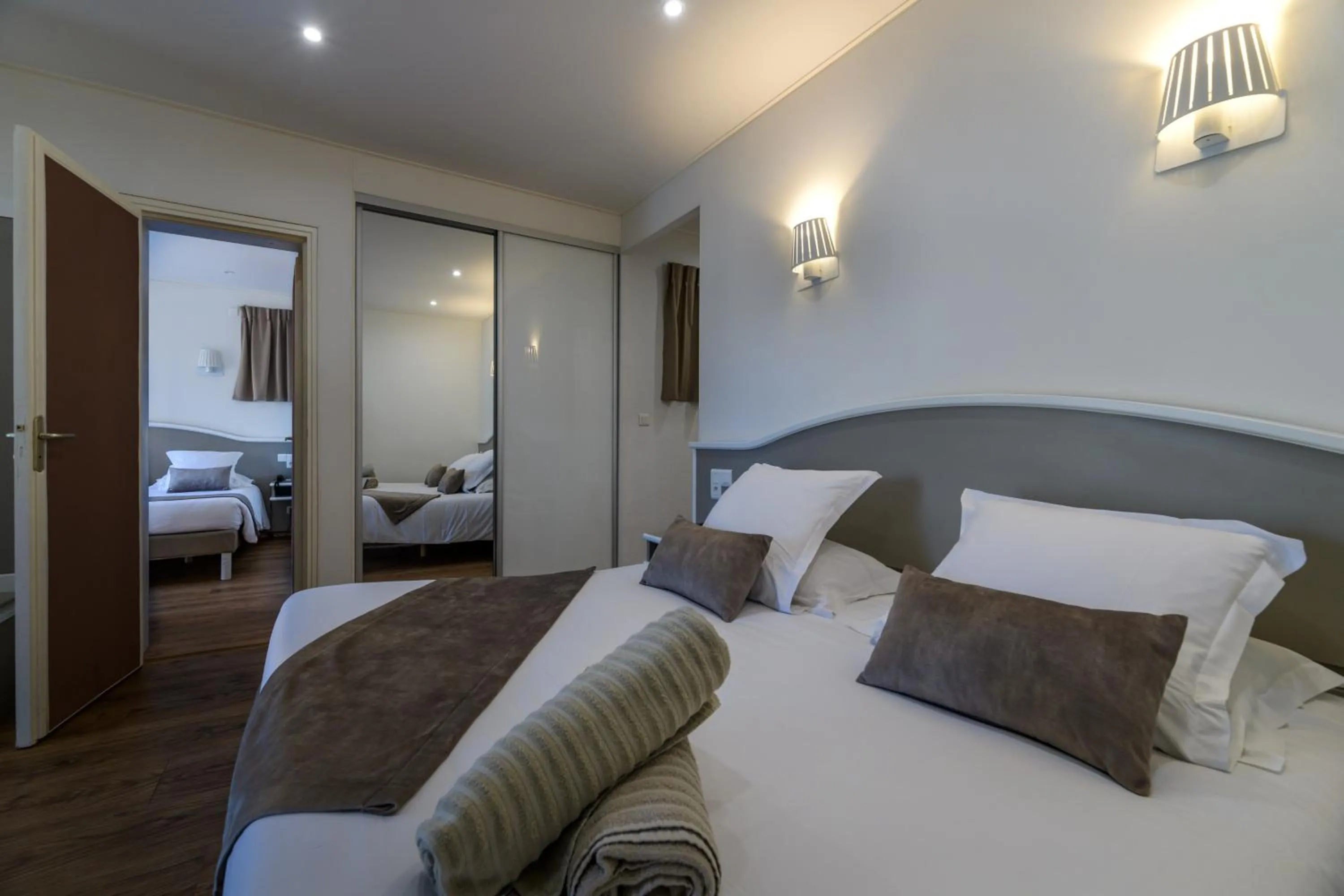 Photo of the whole room, Bed in Hotel & Restaurant San Pellegrino