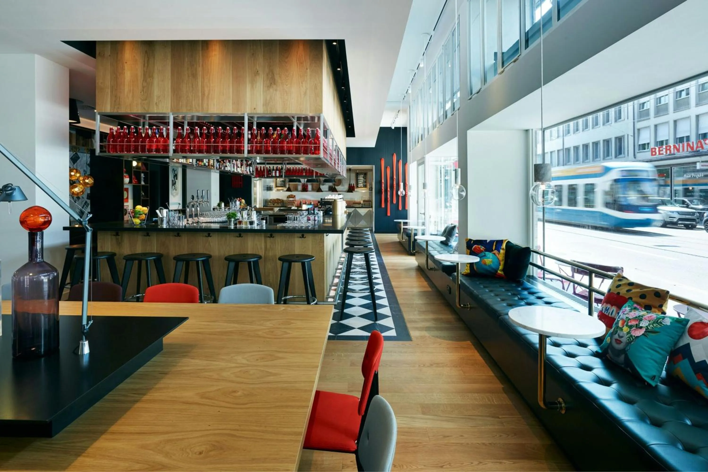 Restaurant/places to eat in citizenM Zürich