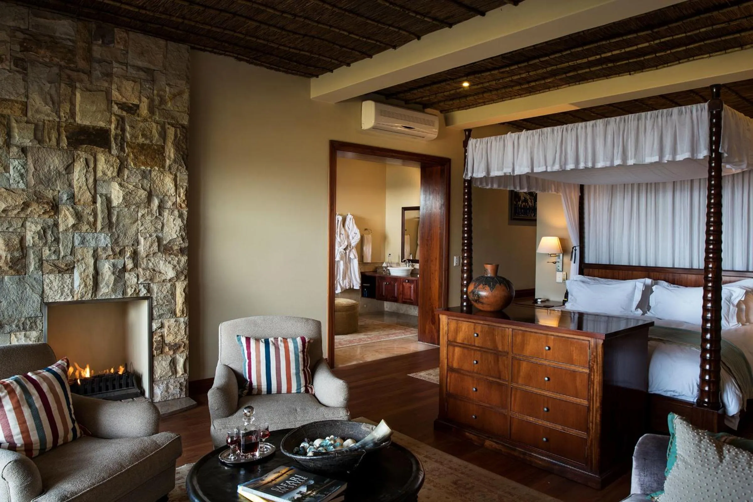 Photo of the whole room, Bed in Oceana Beach and Wildlife Reserve