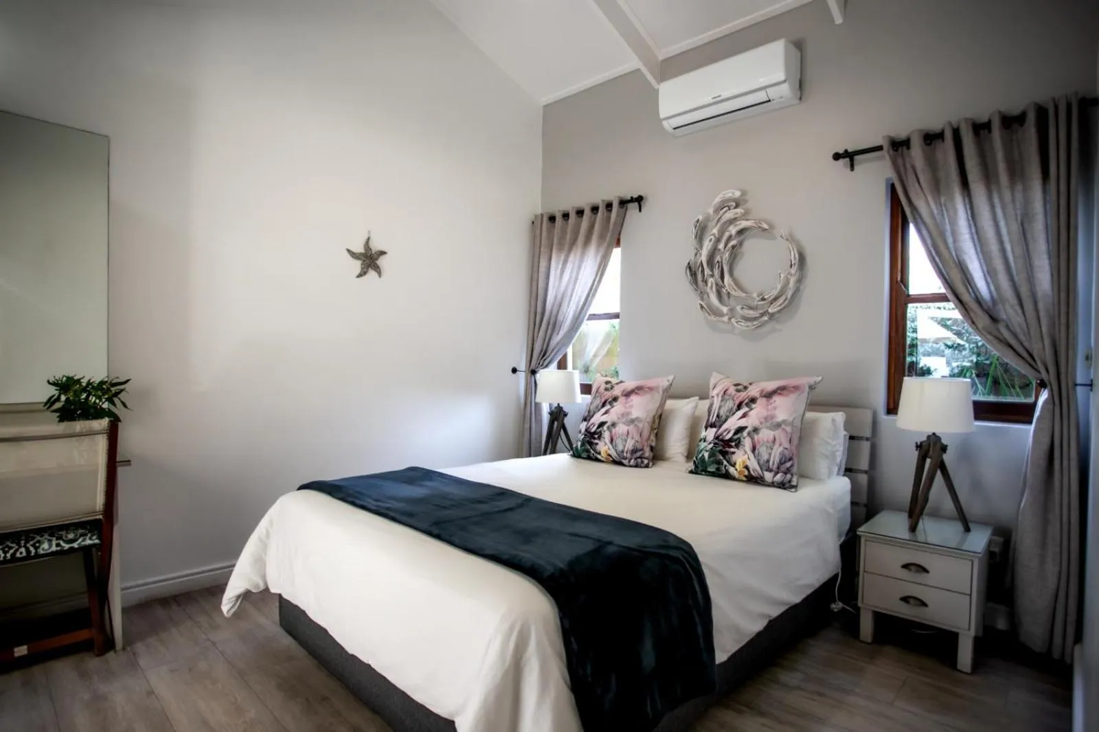 Bed in Sixteen Guesthouse on Main