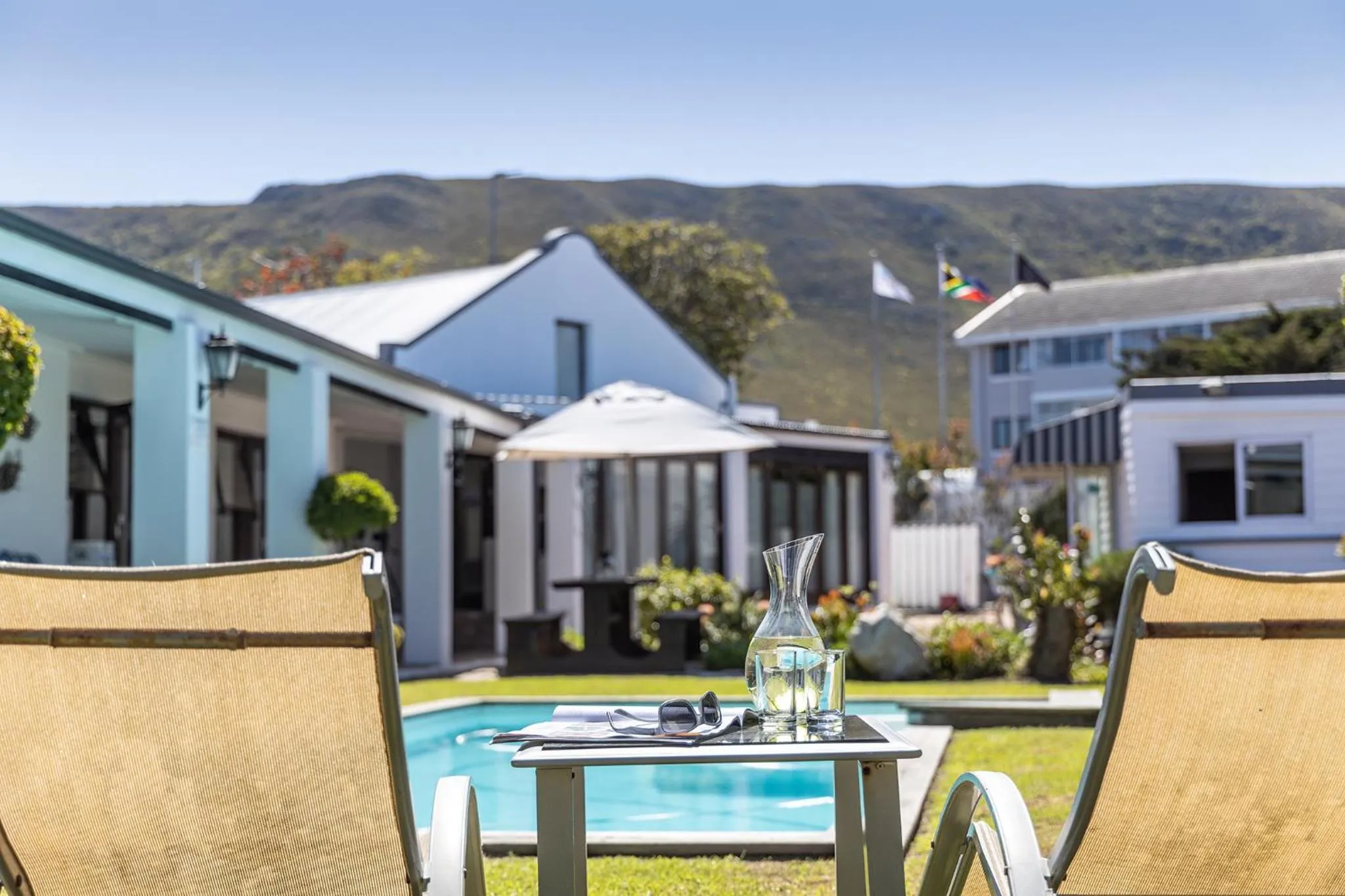 Mountain view in Sixteen Guesthouse on Main