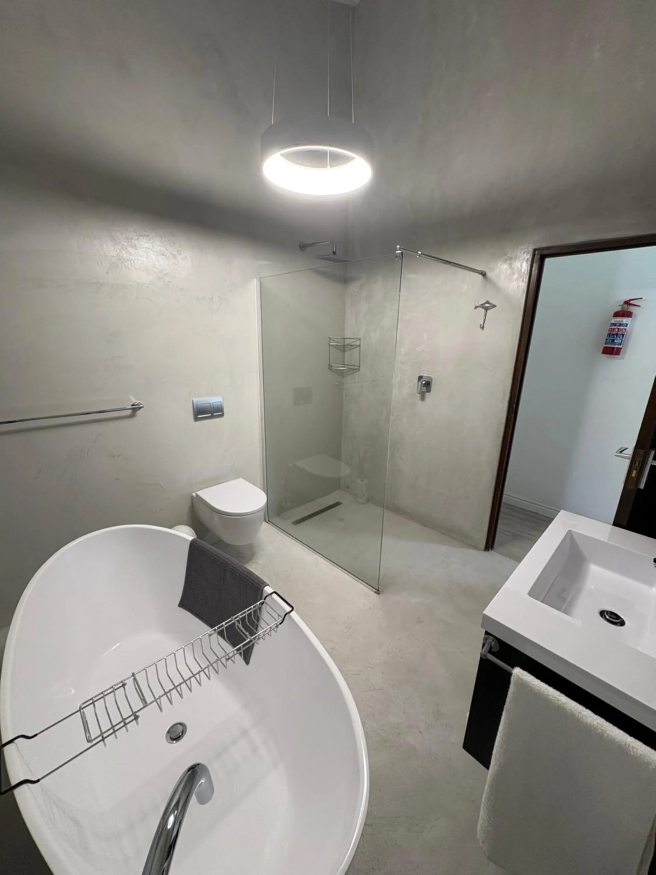 Sixteen Guesthouse on Main