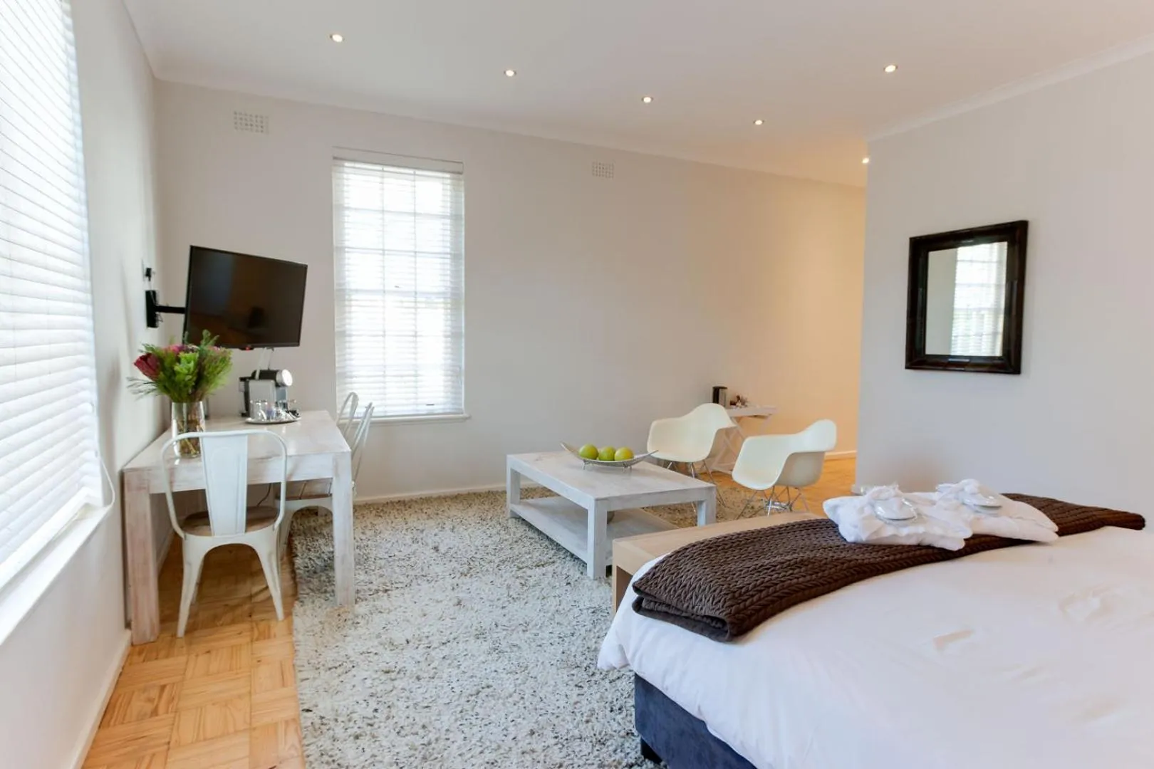 Seating area, Bed in Albourne Guesthouse