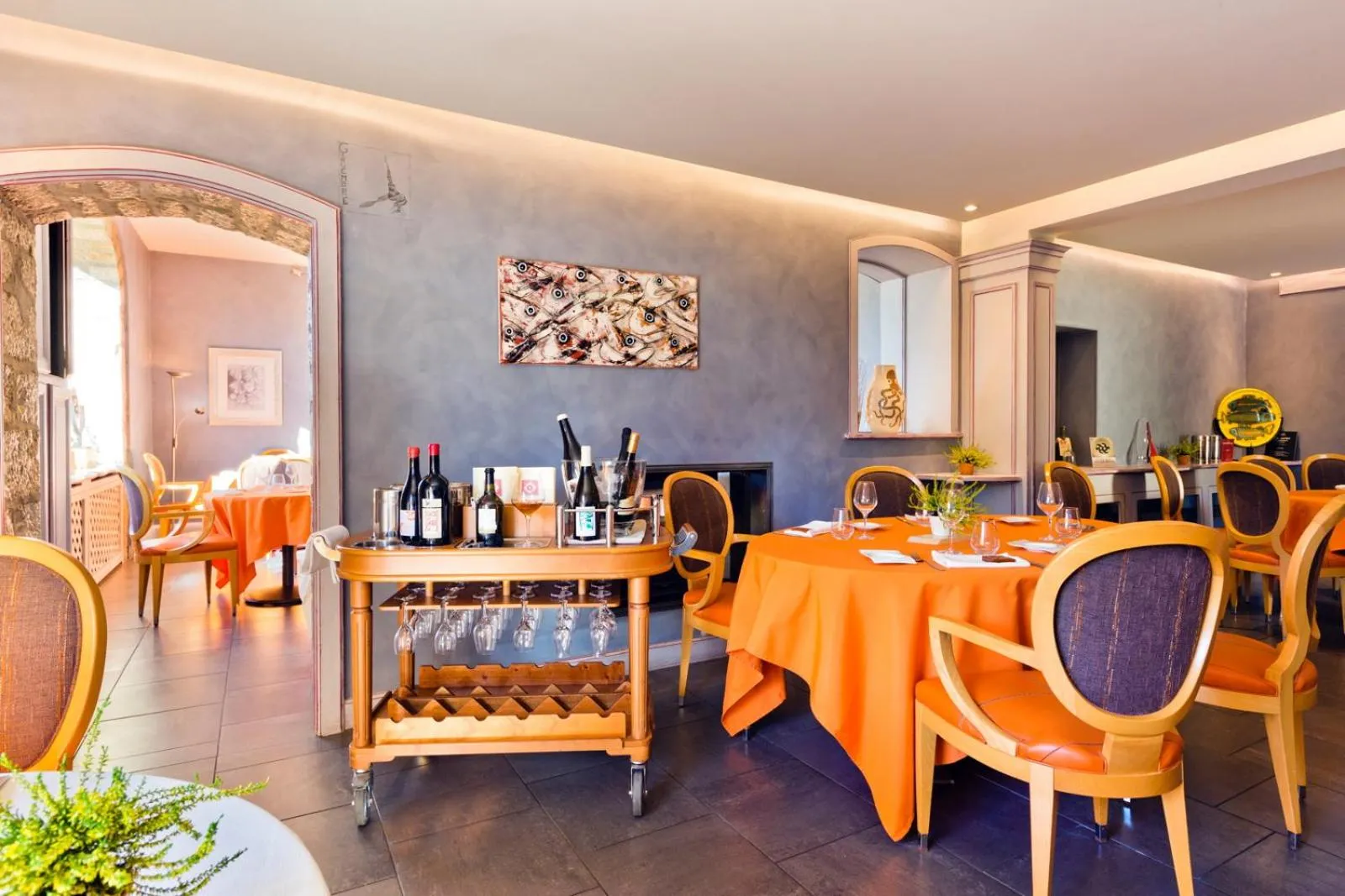 Restaurant/places to eat in Hôtel Auberge de Chavannes