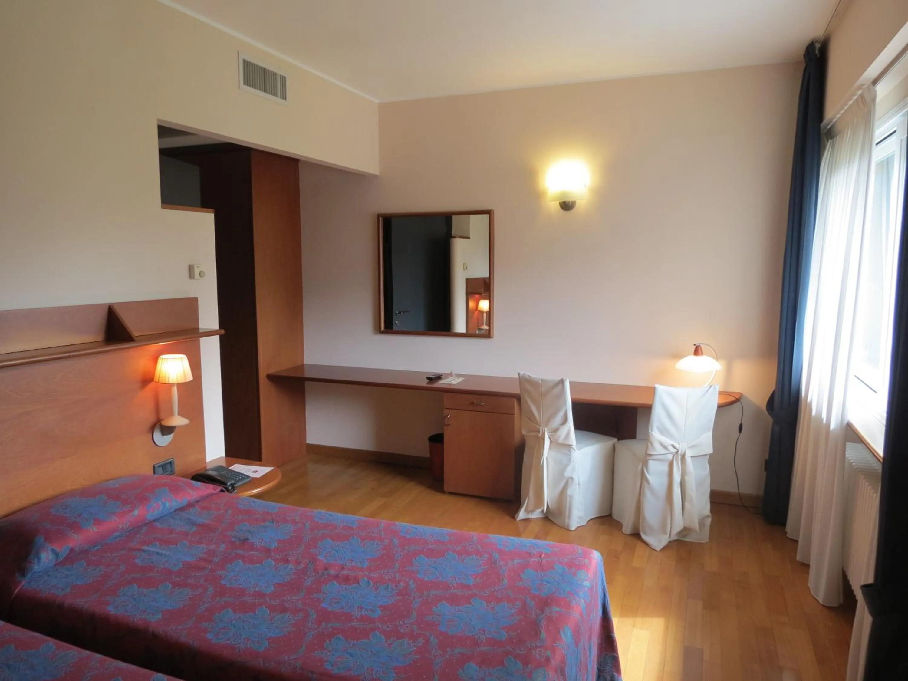 Bedroom, Bed in Hotel Ristorante Fatur