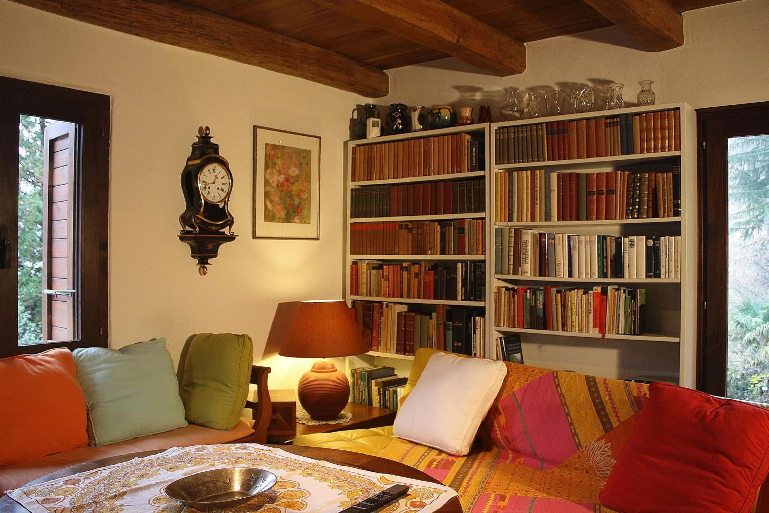 Library in Tenuta Casa Cima - tenutacasacima com -
