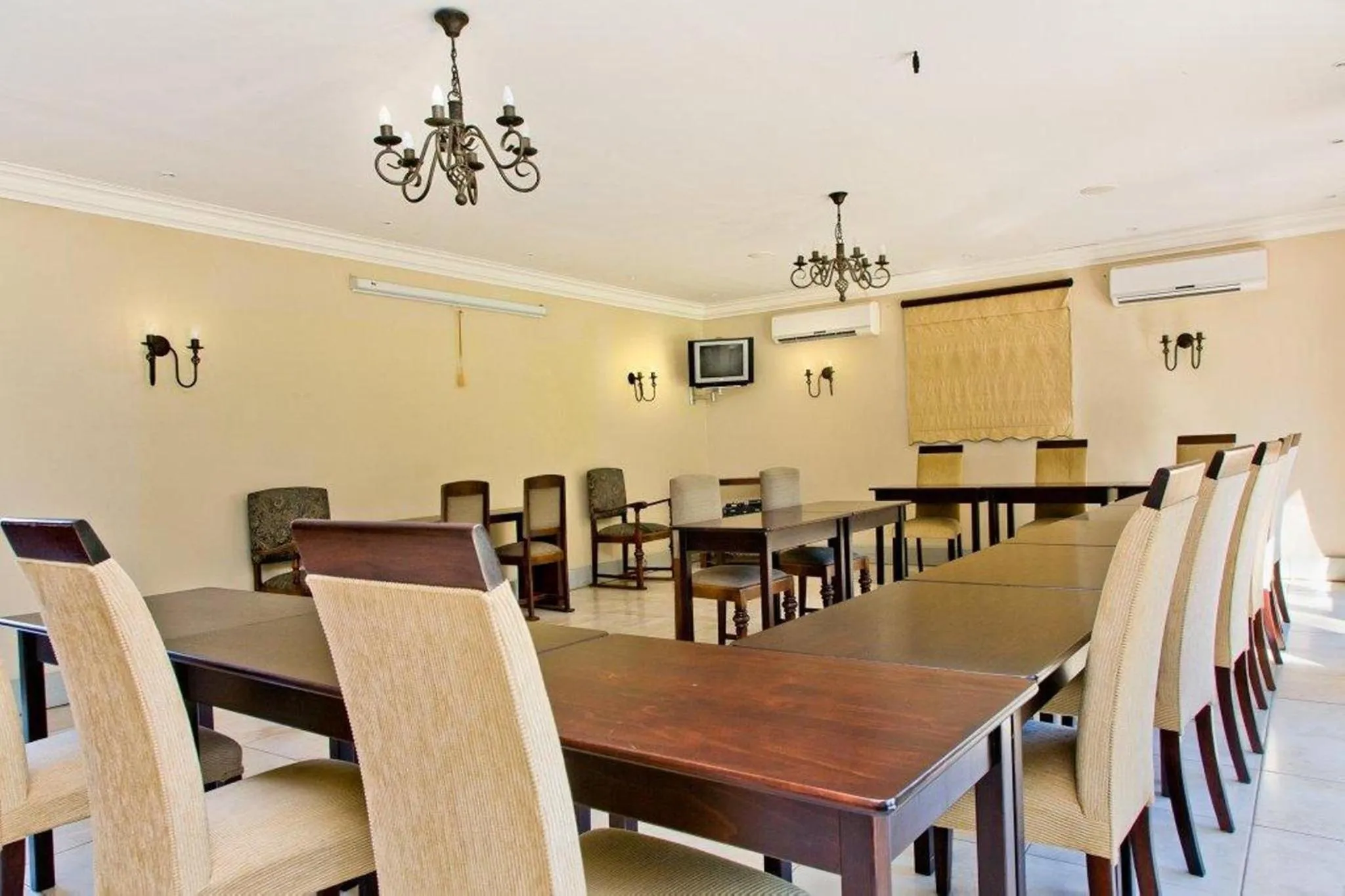 Business facilities in Eagle Wind Manor