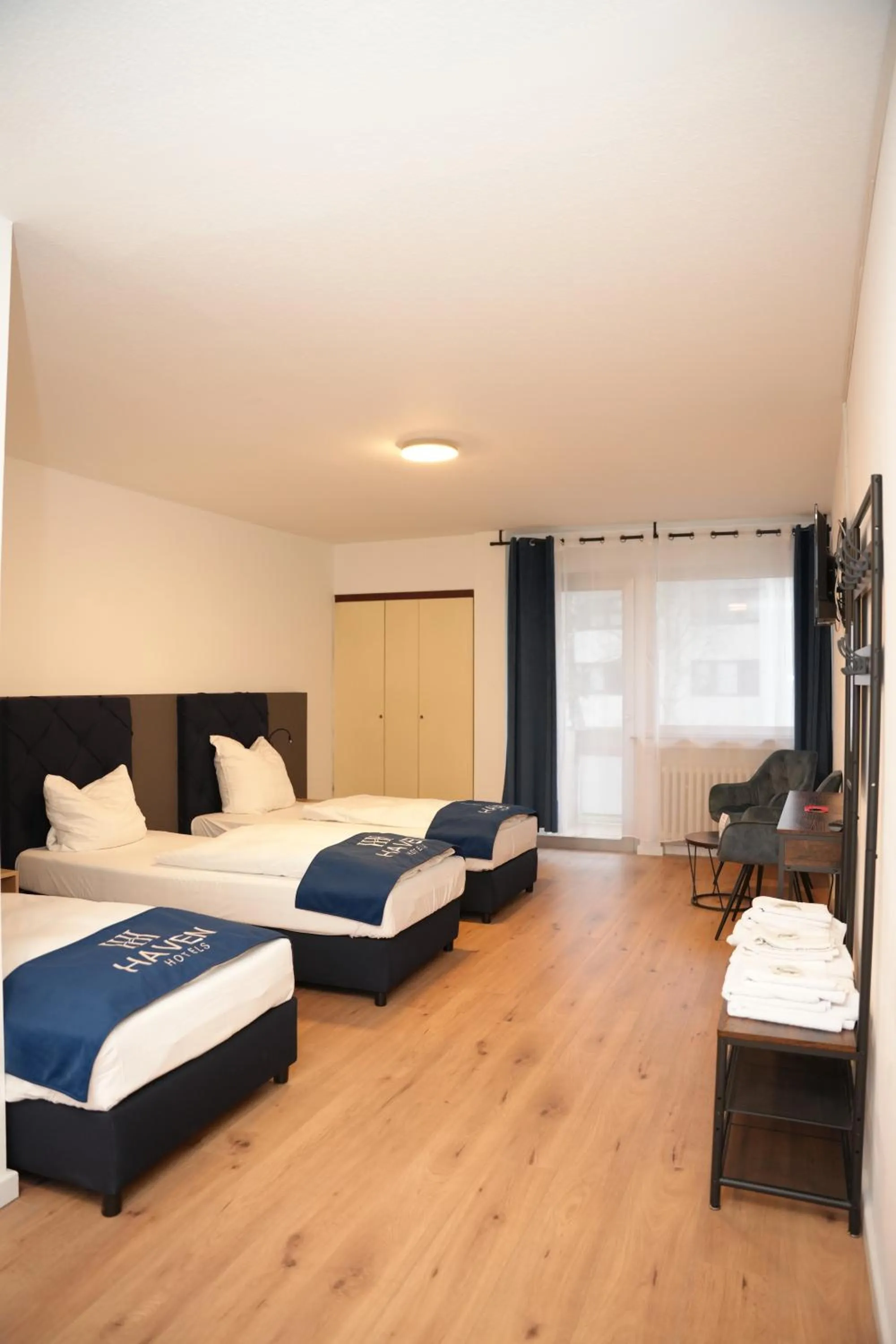 TV and multimedia, Bed in Haven Hotels - Hotel Am Stadion