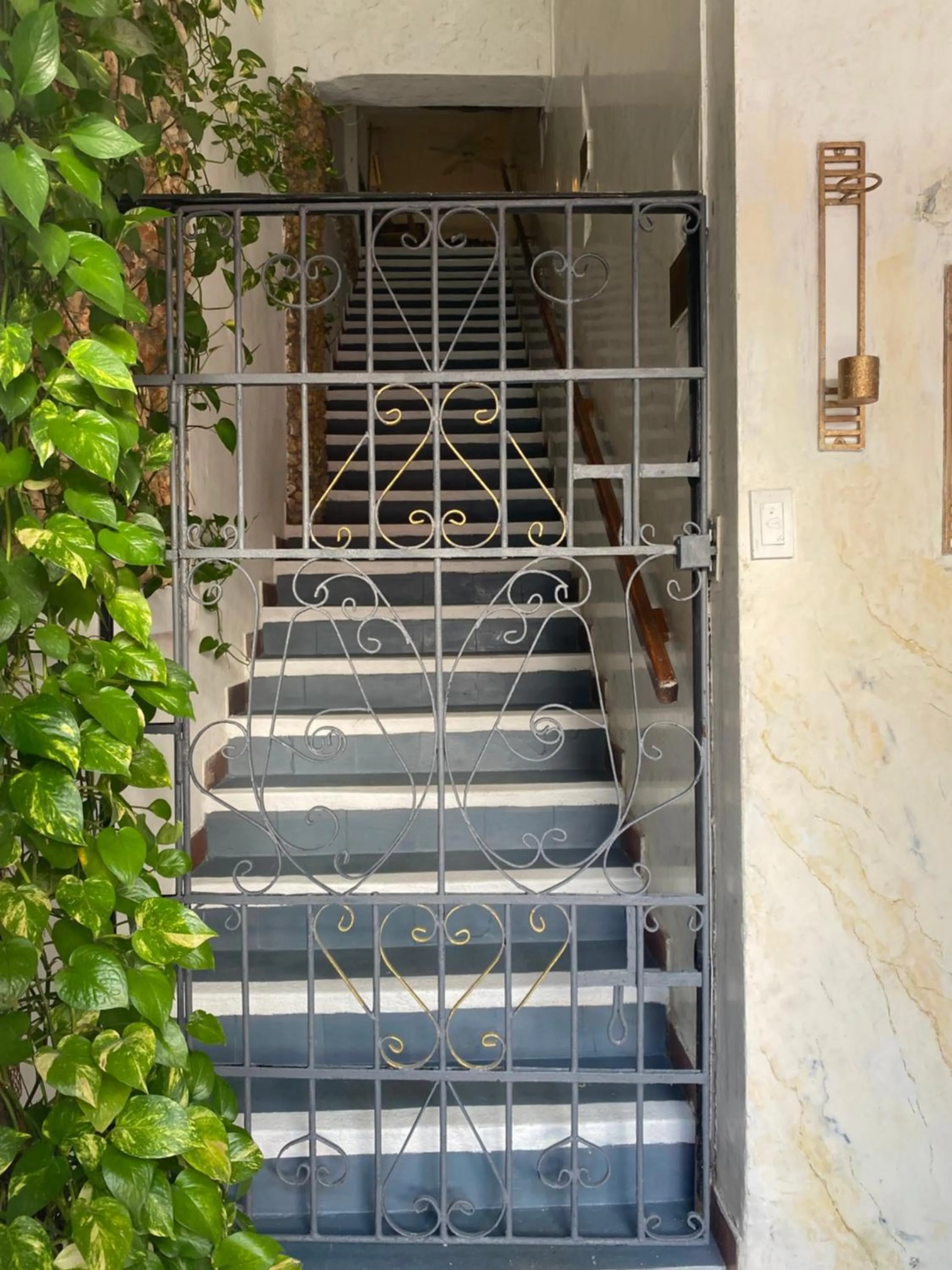 Facade/entrance in Balcones de Venecia