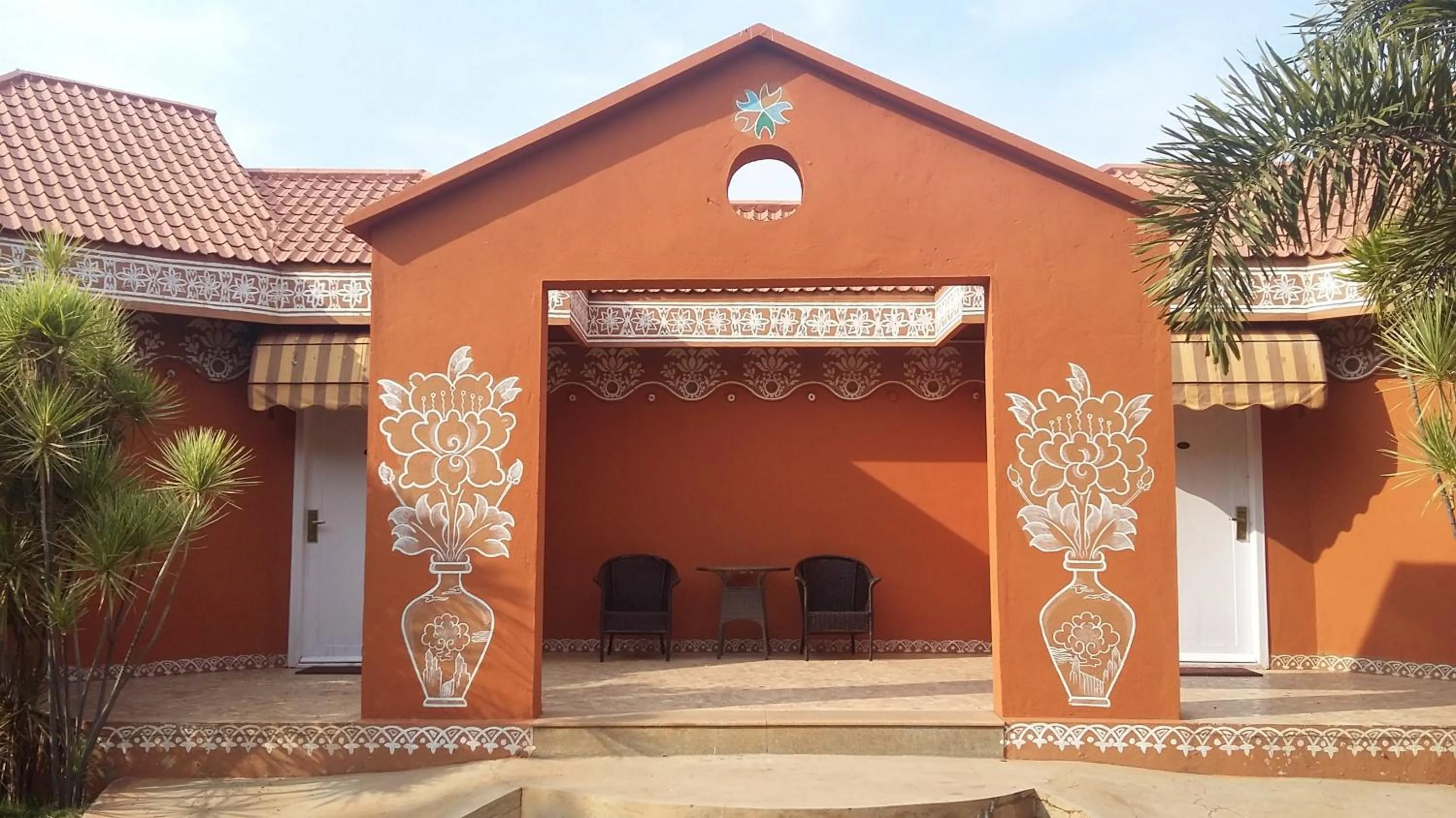 Decorative detail in Vijayshree Resort, Hampi