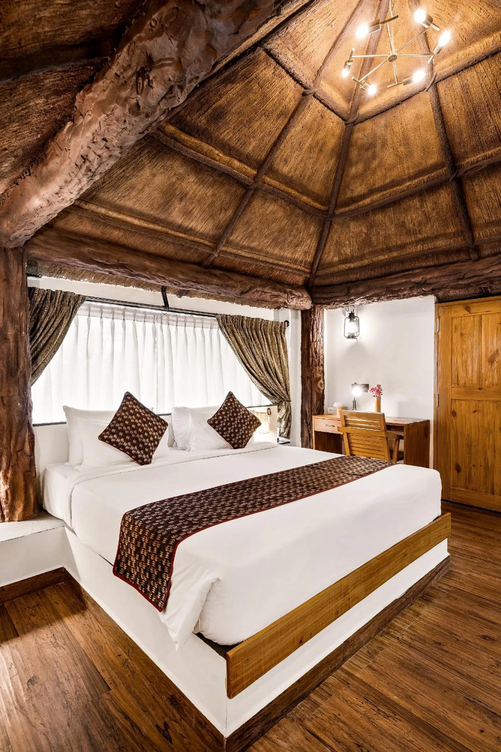 Bedroom, Bed in Vijayshree Resort, Hampi