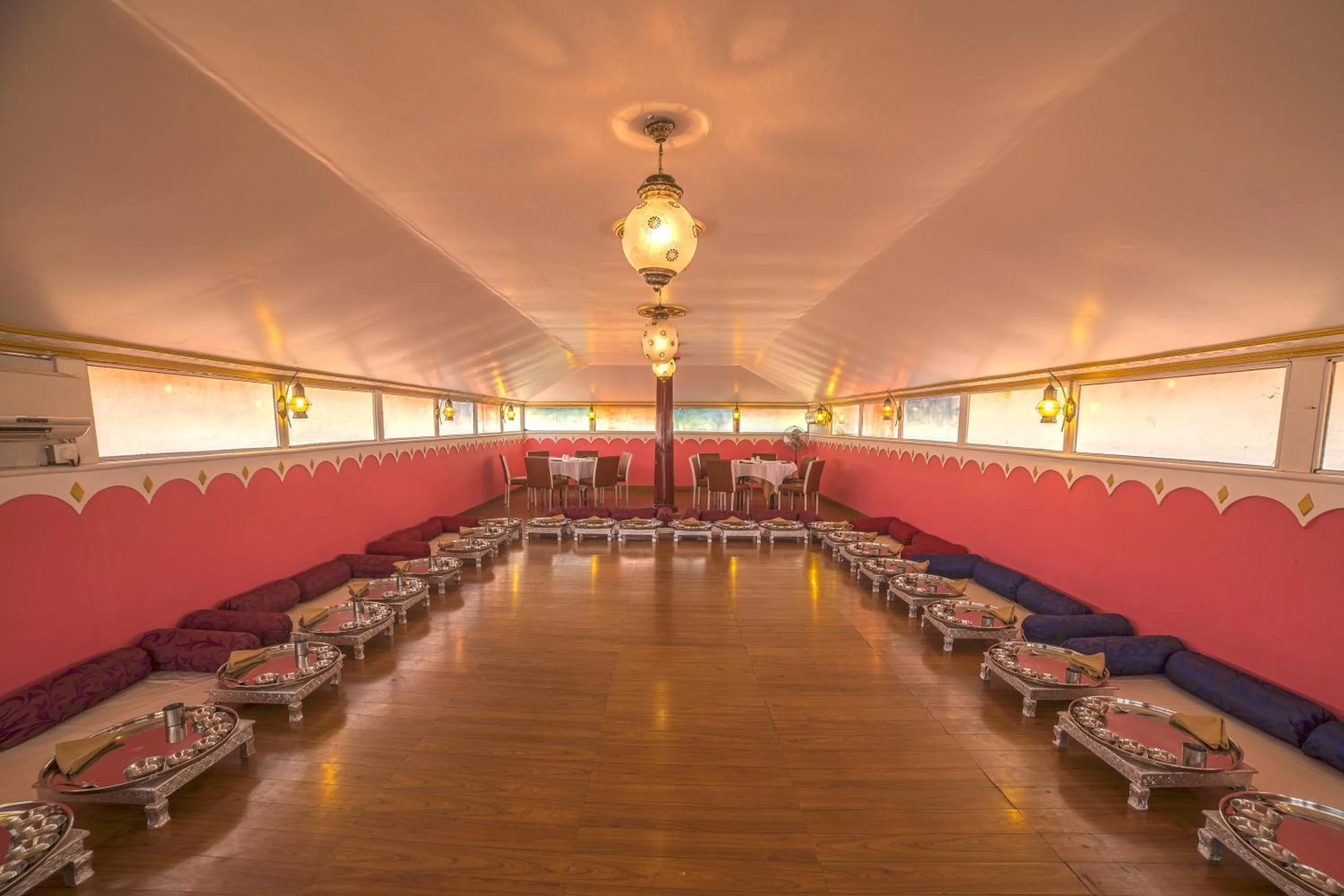 Restaurant/places to eat in Vijayshree Resort, Hampi