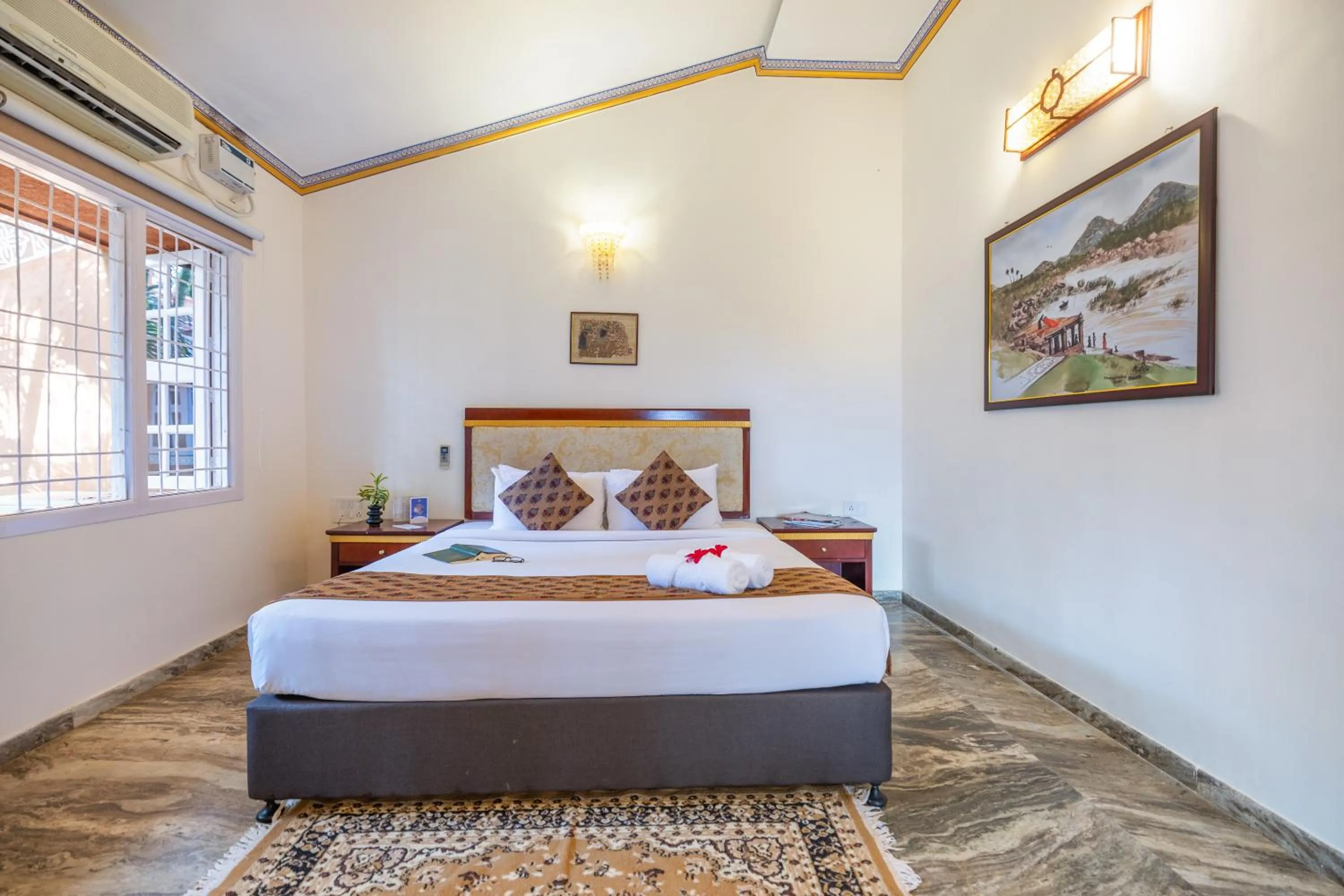 Bedroom, Bed in Vijayshree Resort, Hampi