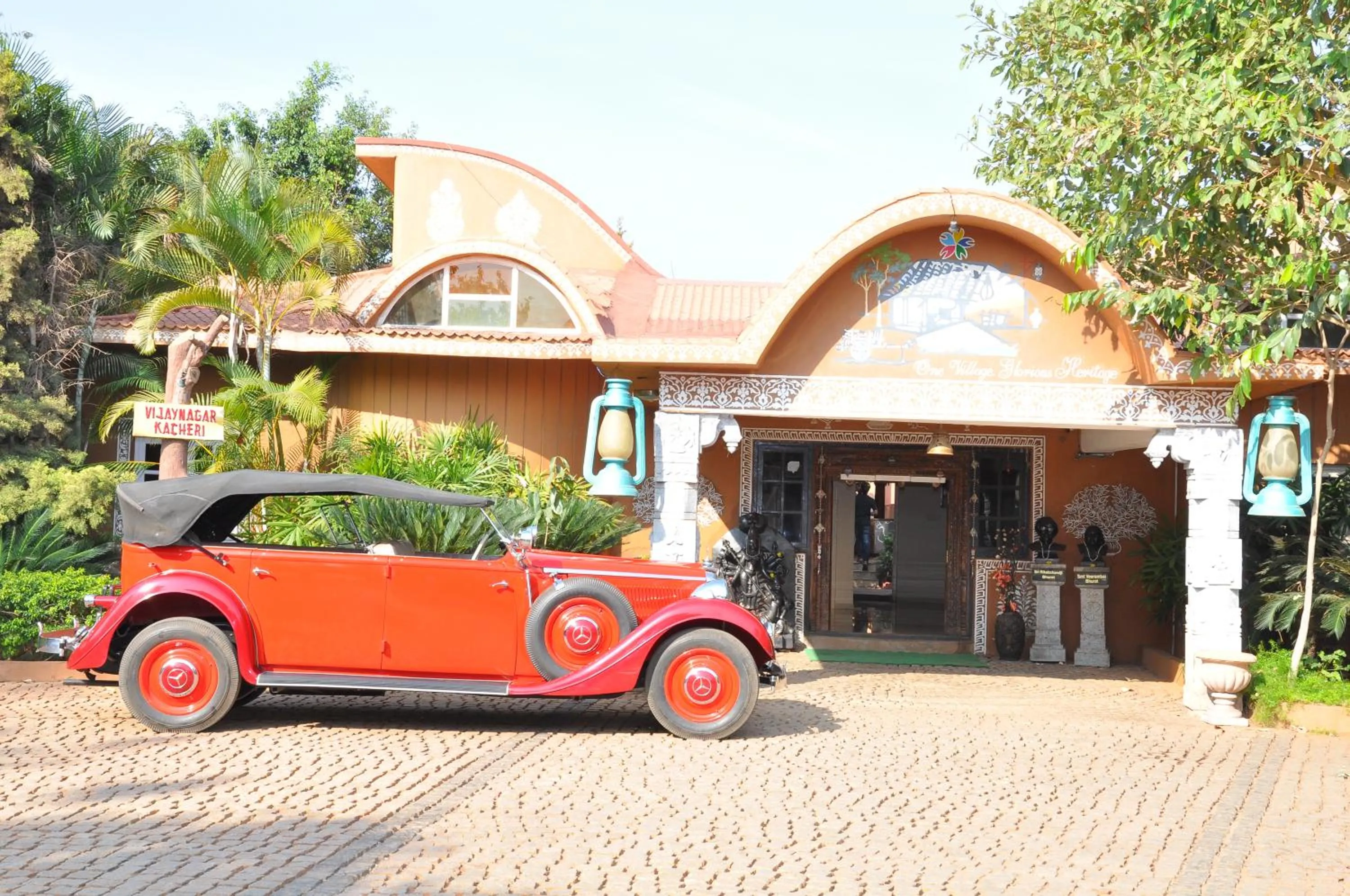 Facade/entrance in Vijayshree Resort, Hampi