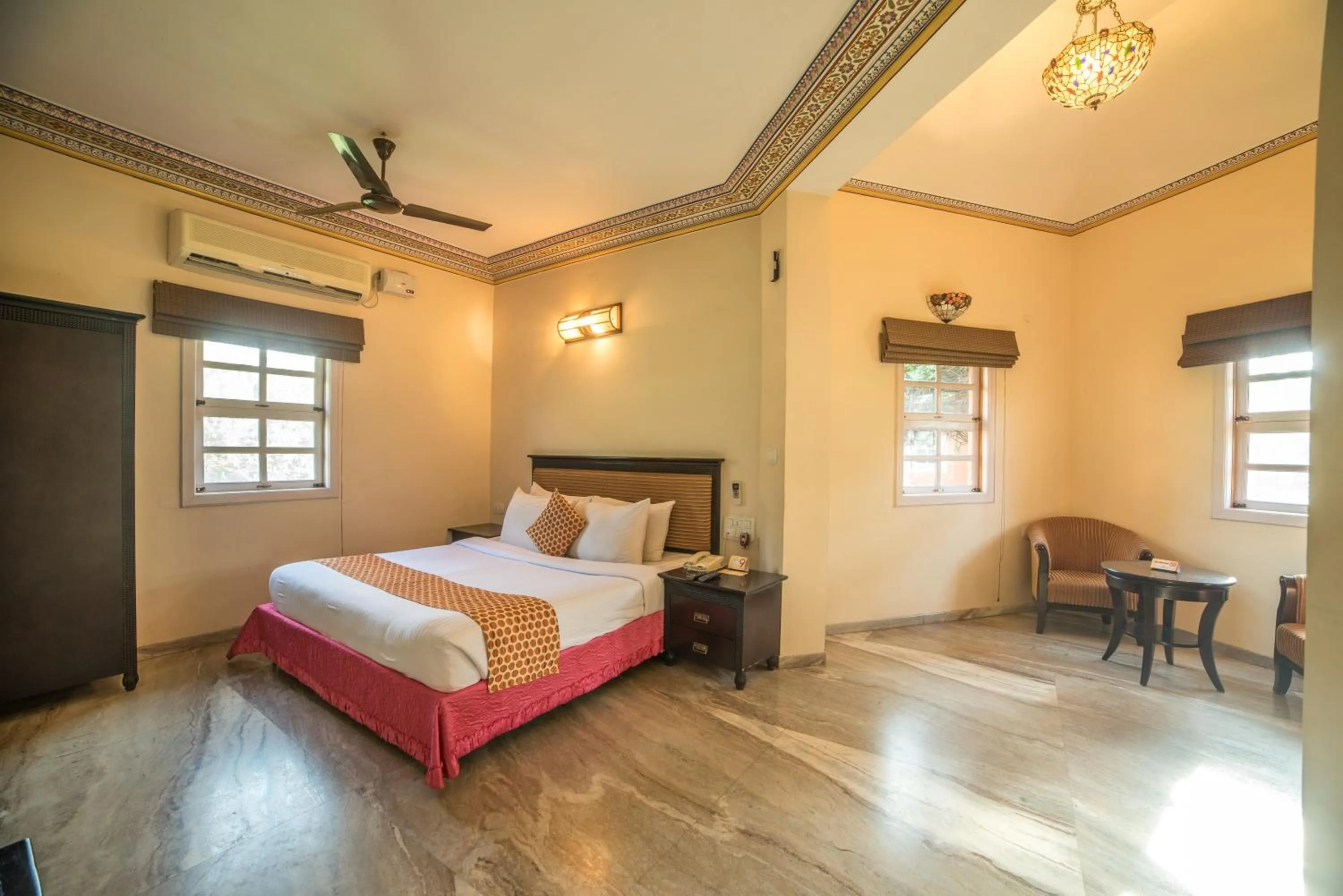 Bedroom, Bed in Vijayshree Resort, Hampi