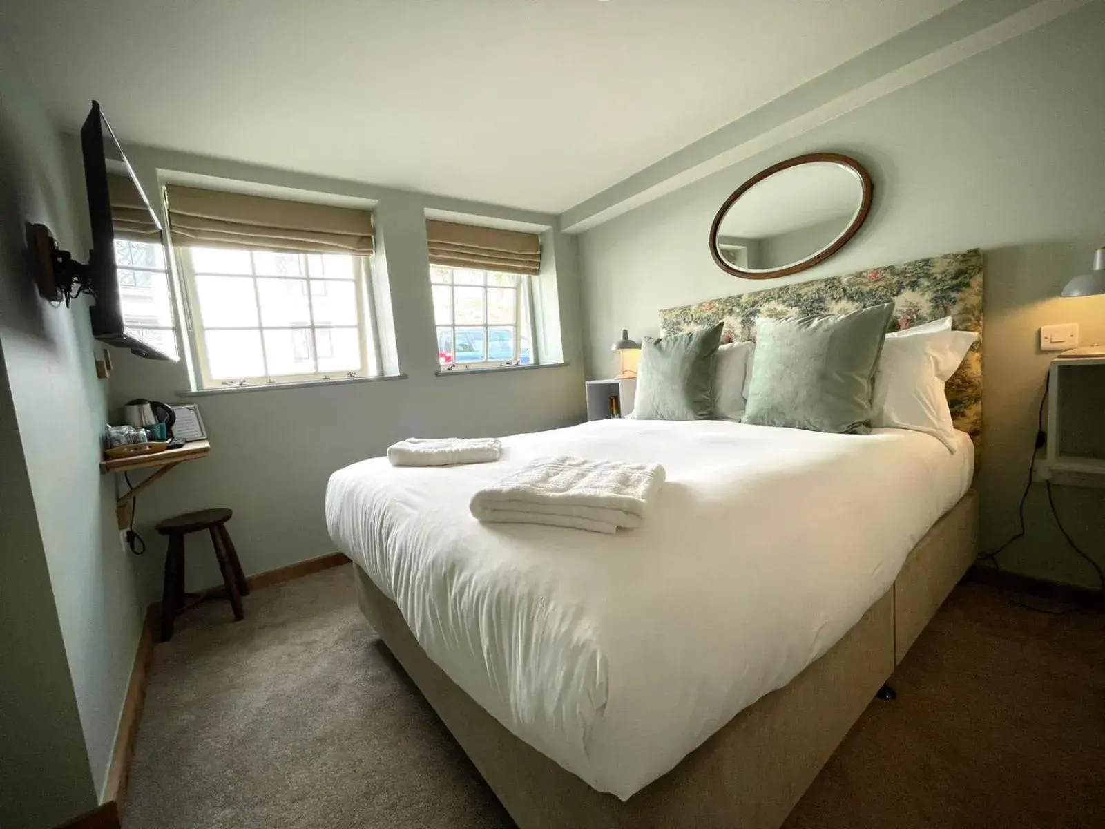 Budget Double Room in Black Horse Budget Double Room in Black Horse