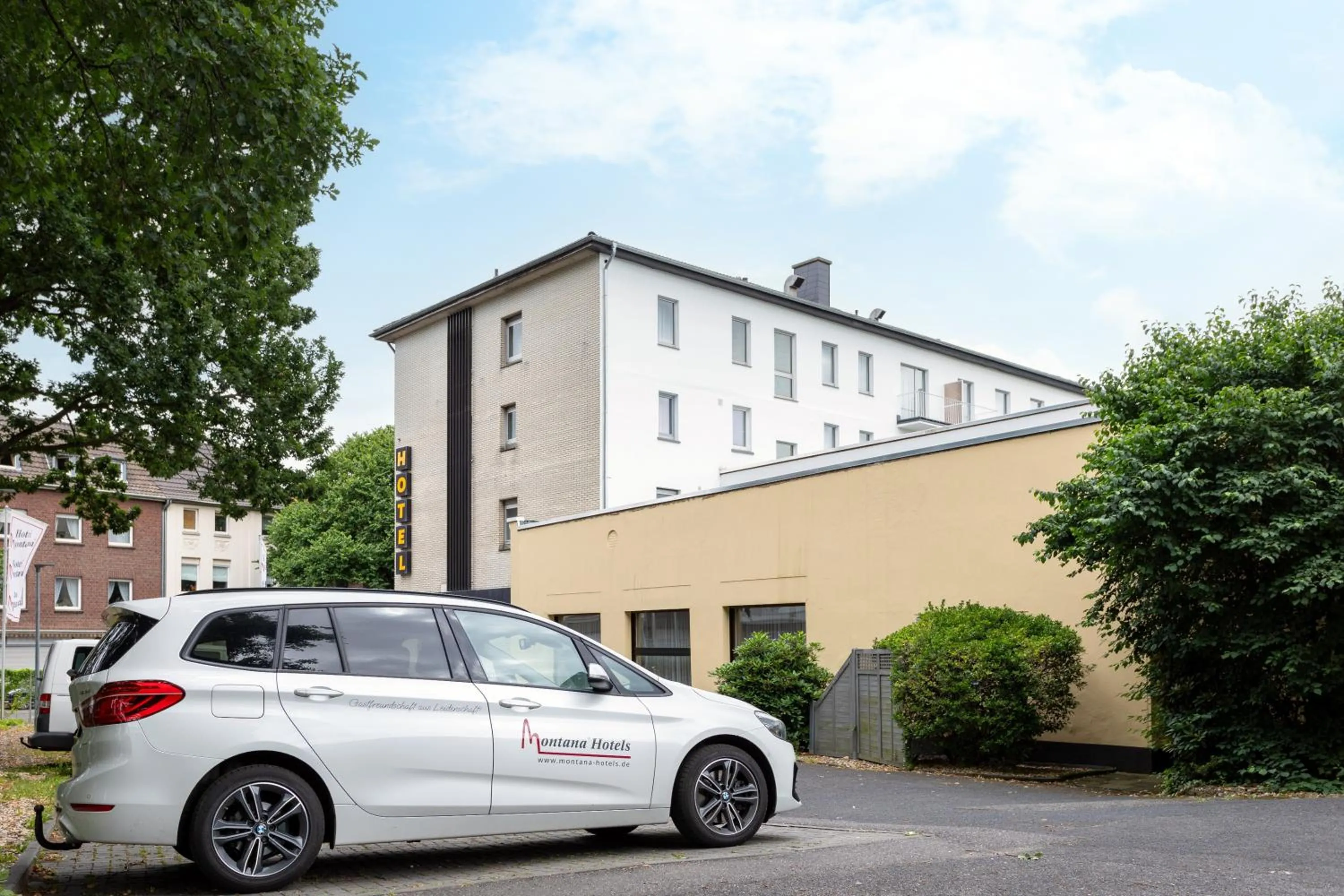 Parking in Montana Hotel Mönchengladbach