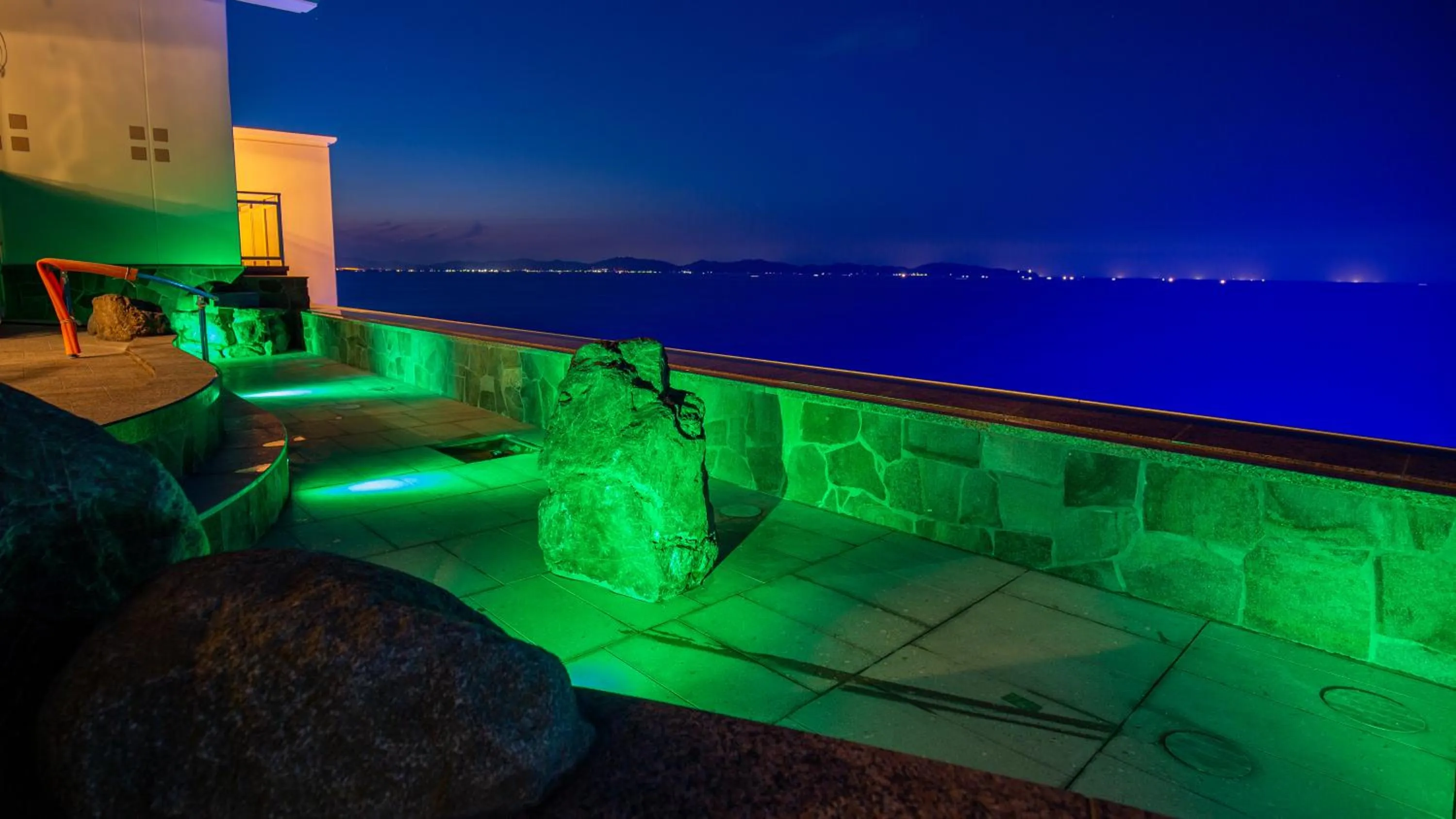 Hot Spring Bath in Kaike Yugetsu