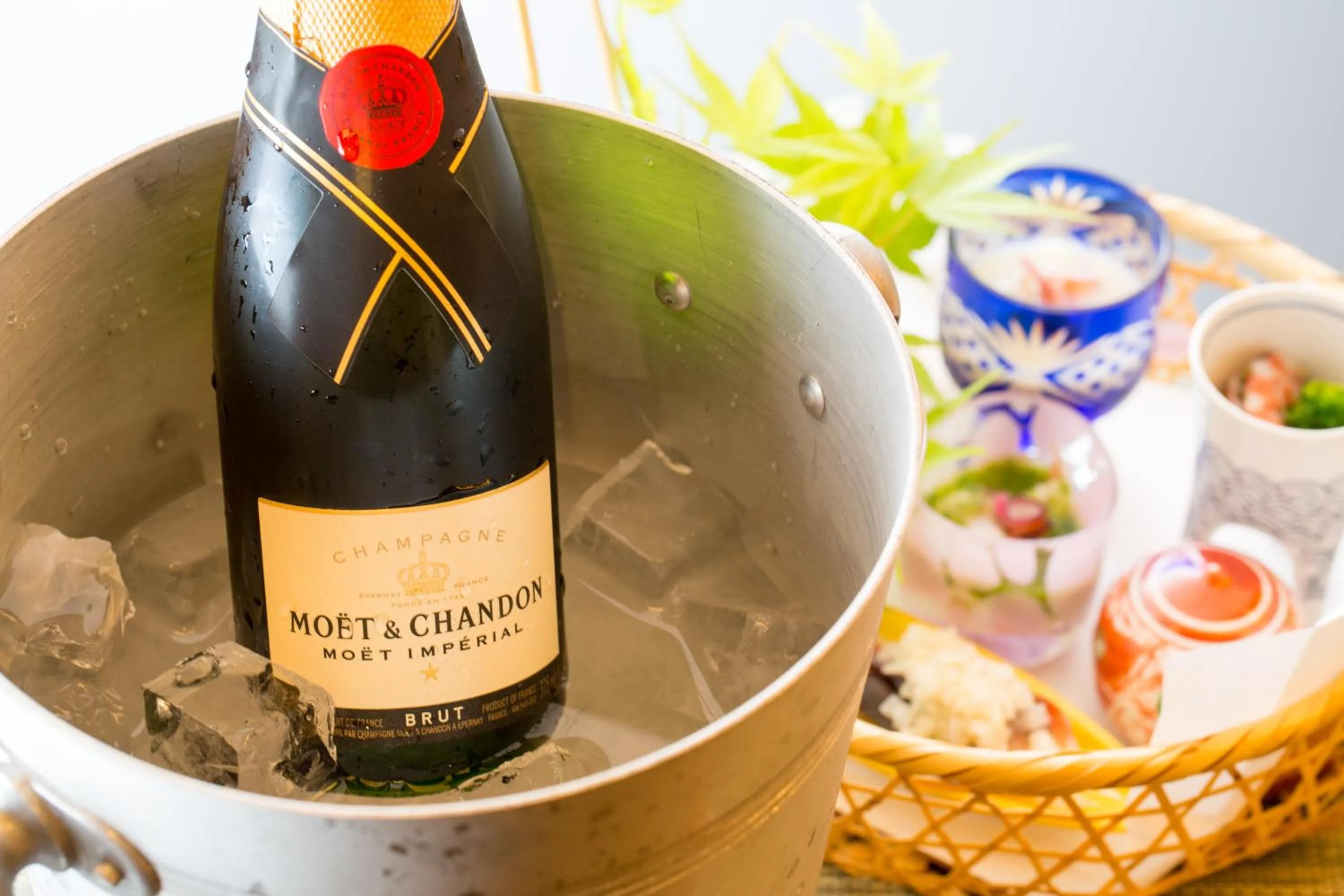 Food close-up in Kaike Yugetsu