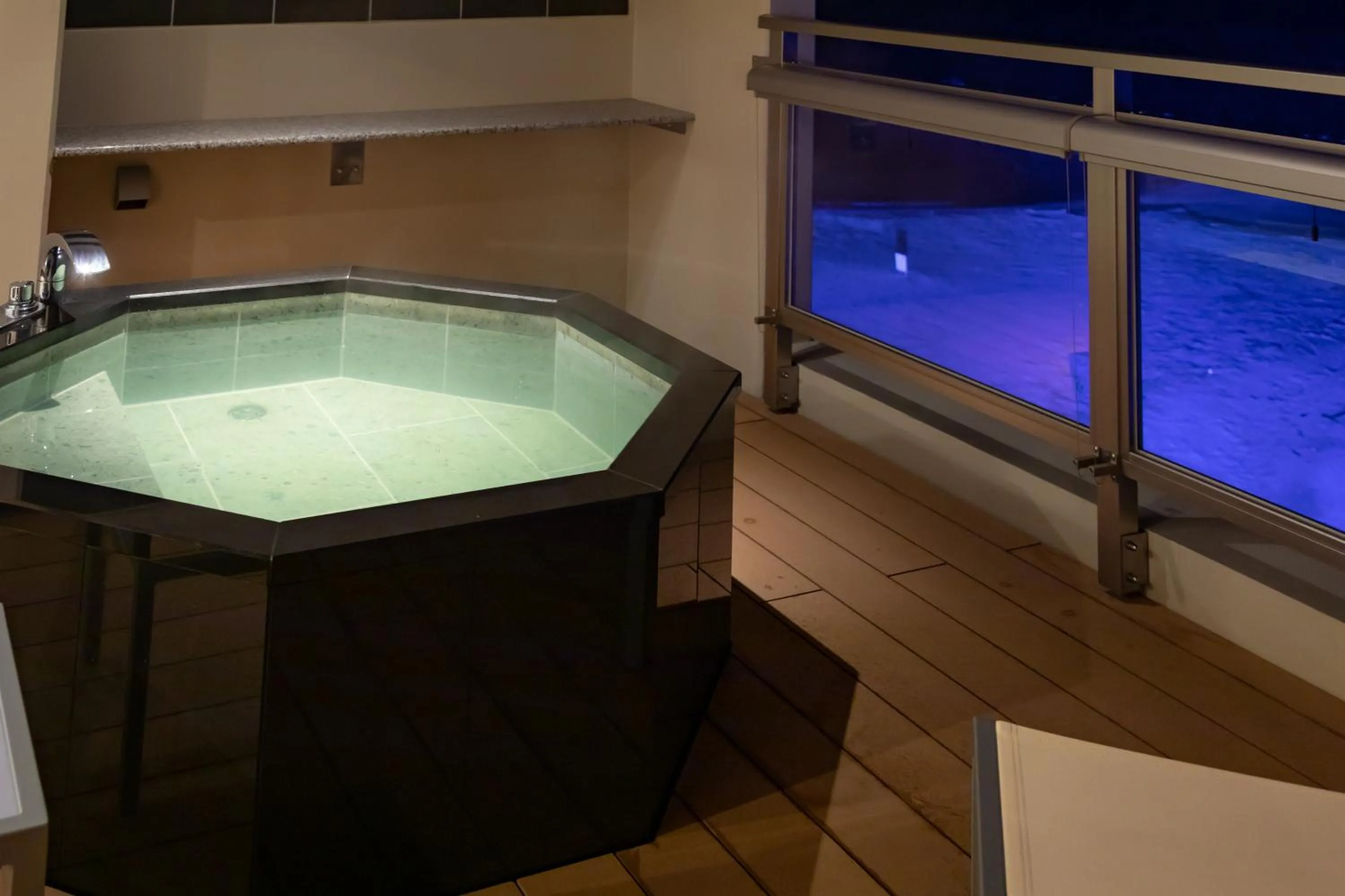 Hot Spring Bath in Kaike Yugetsu