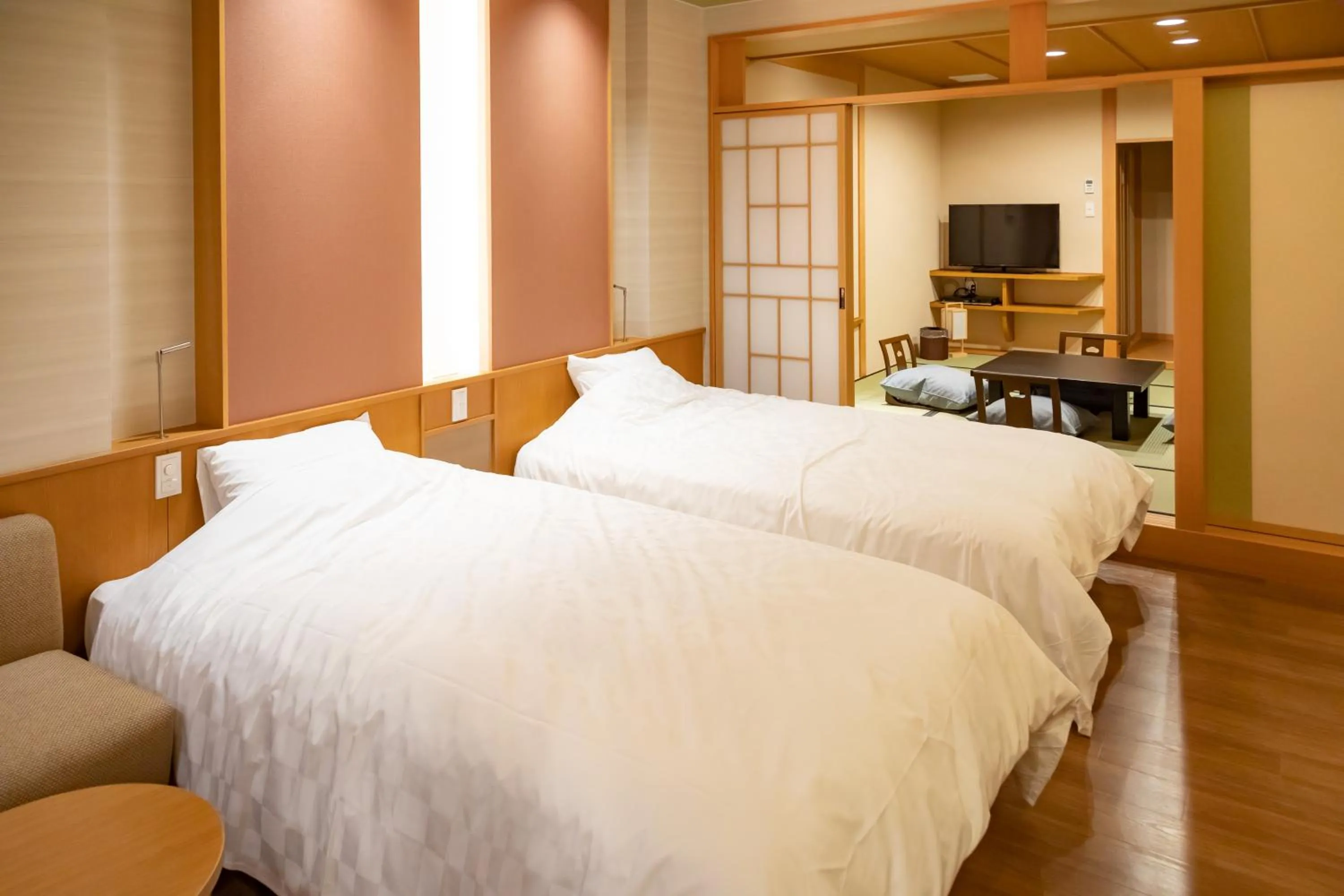 Bed in Kaike Yugetsu