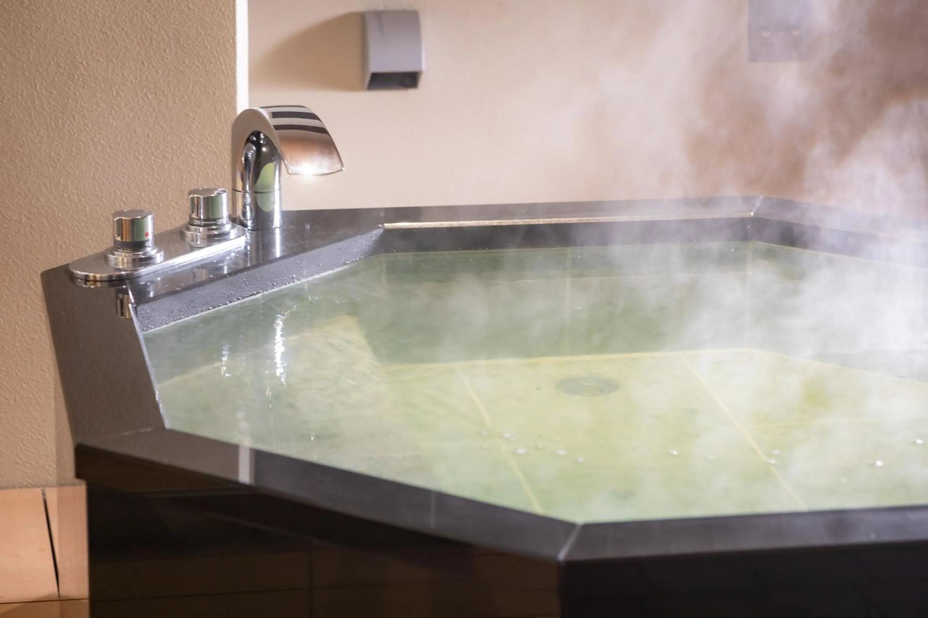 Hot Spring Bath in Kaike Yugetsu