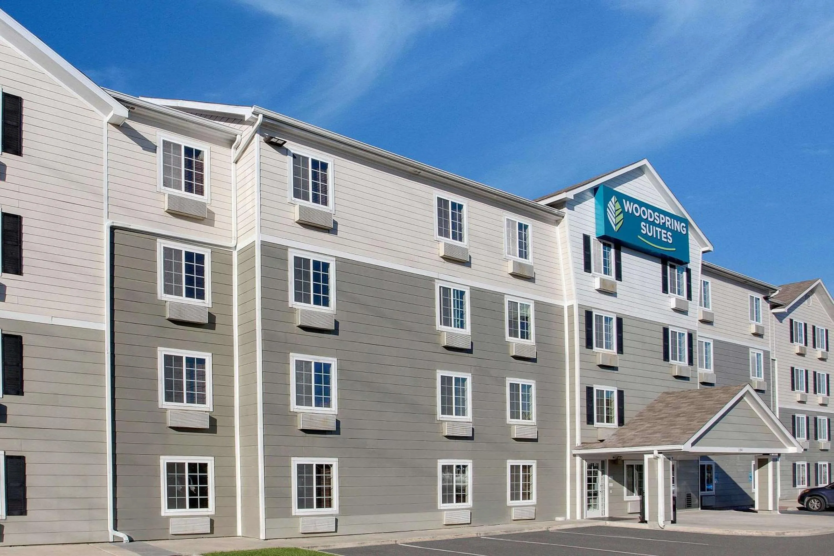 Property building in WoodSpring Suites Baton Rouge Airline Highway
