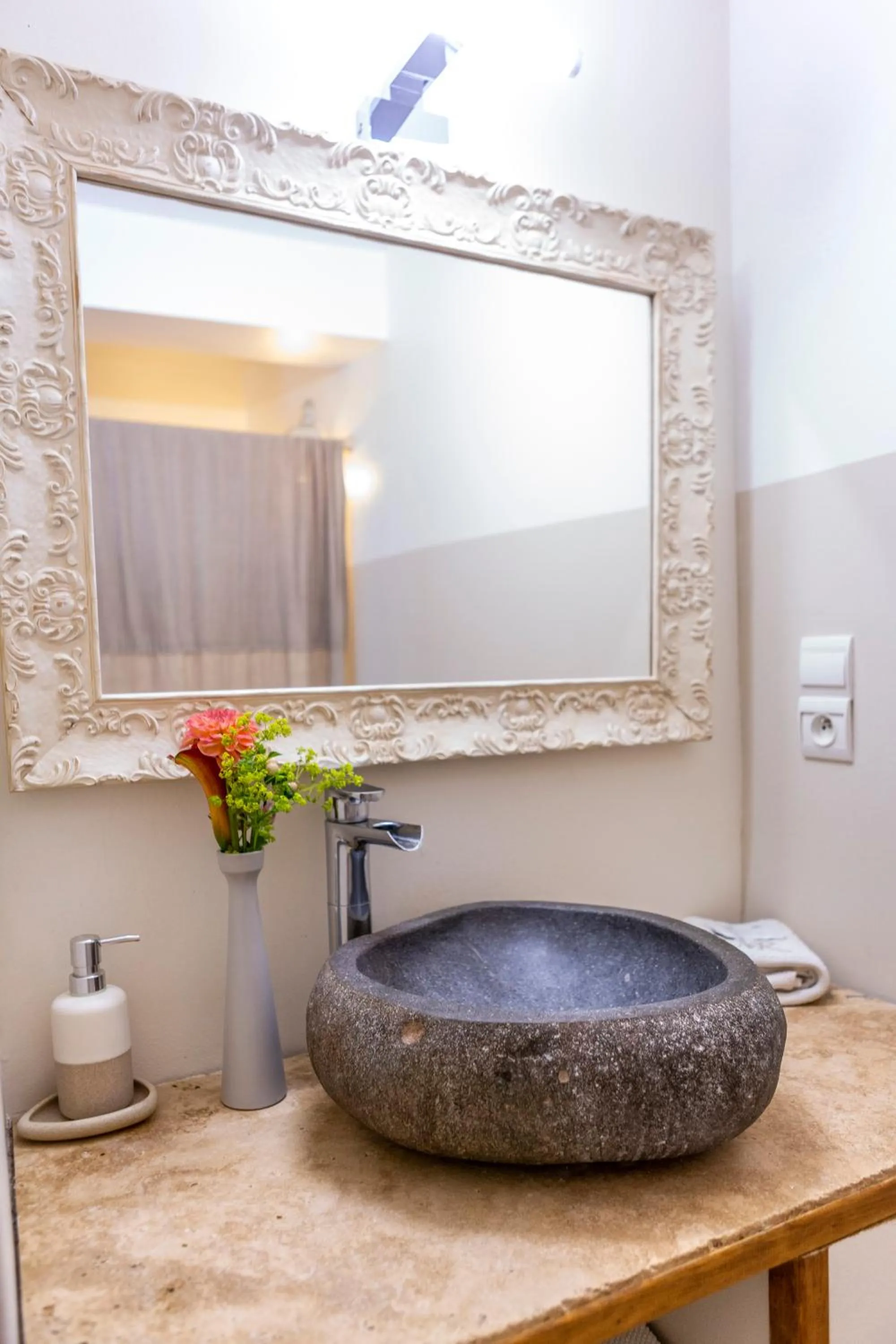 Bathroom in Le Moulin de Rudelle