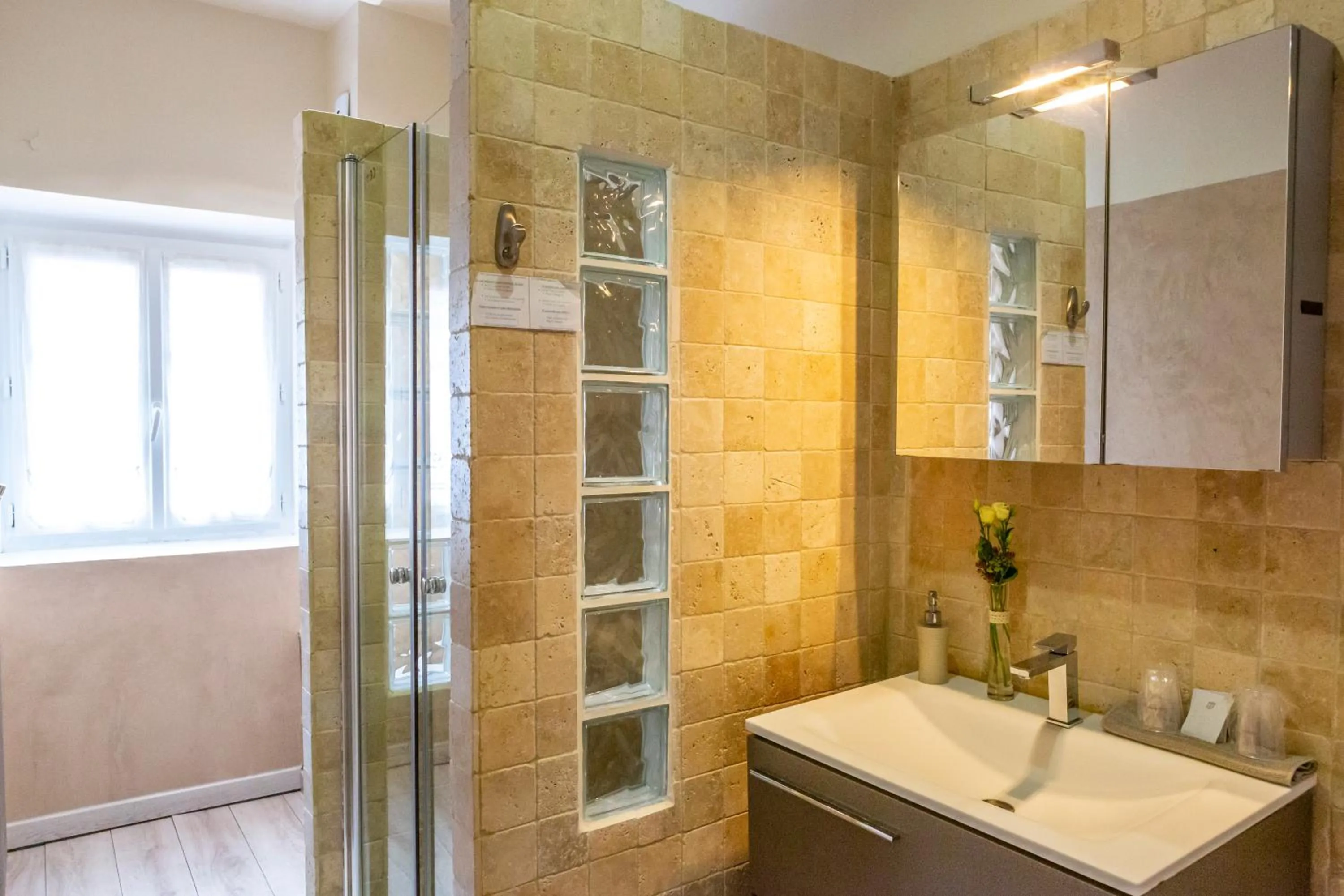 Bathroom in Le Moulin de Rudelle