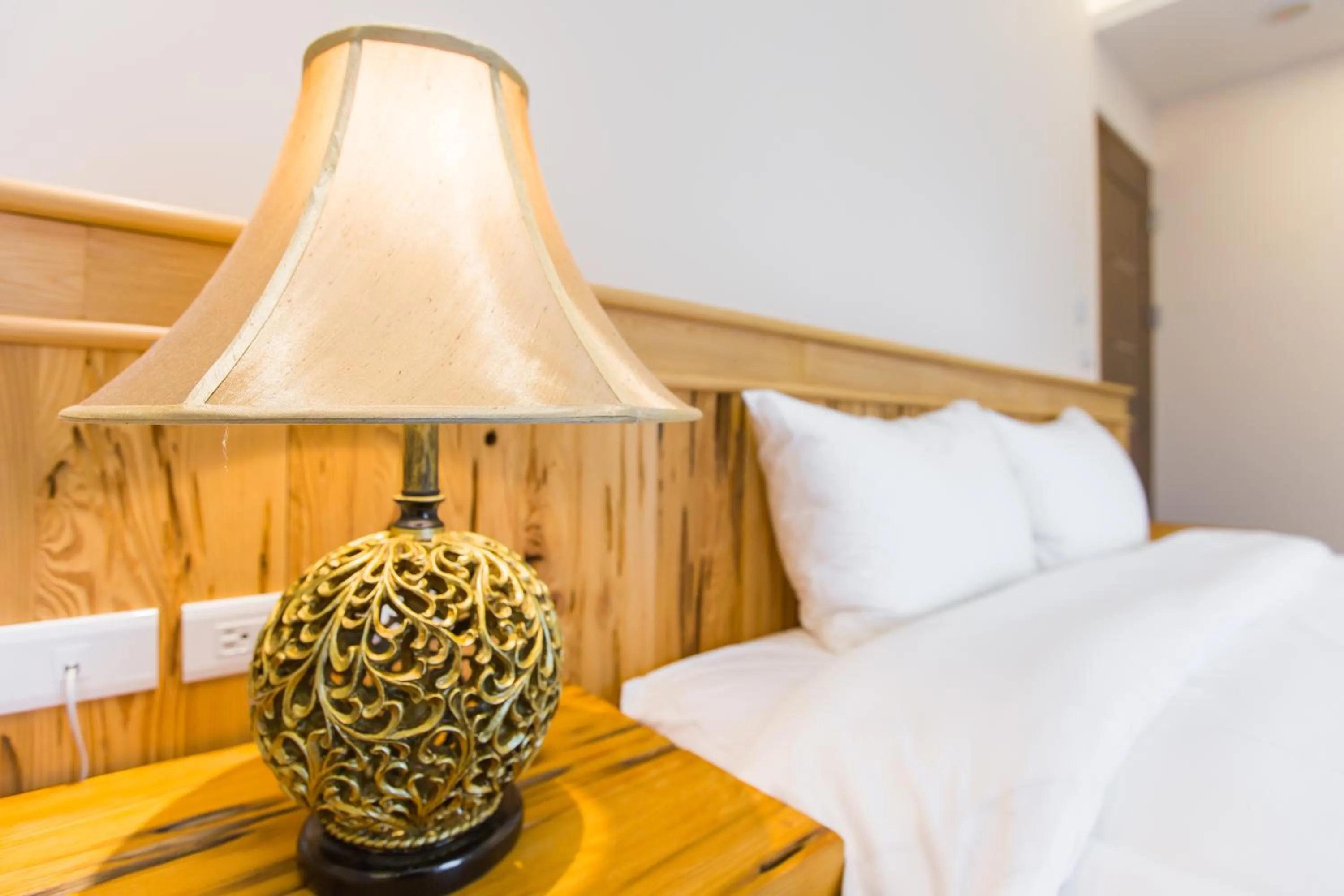 Bed in Post-mountain view