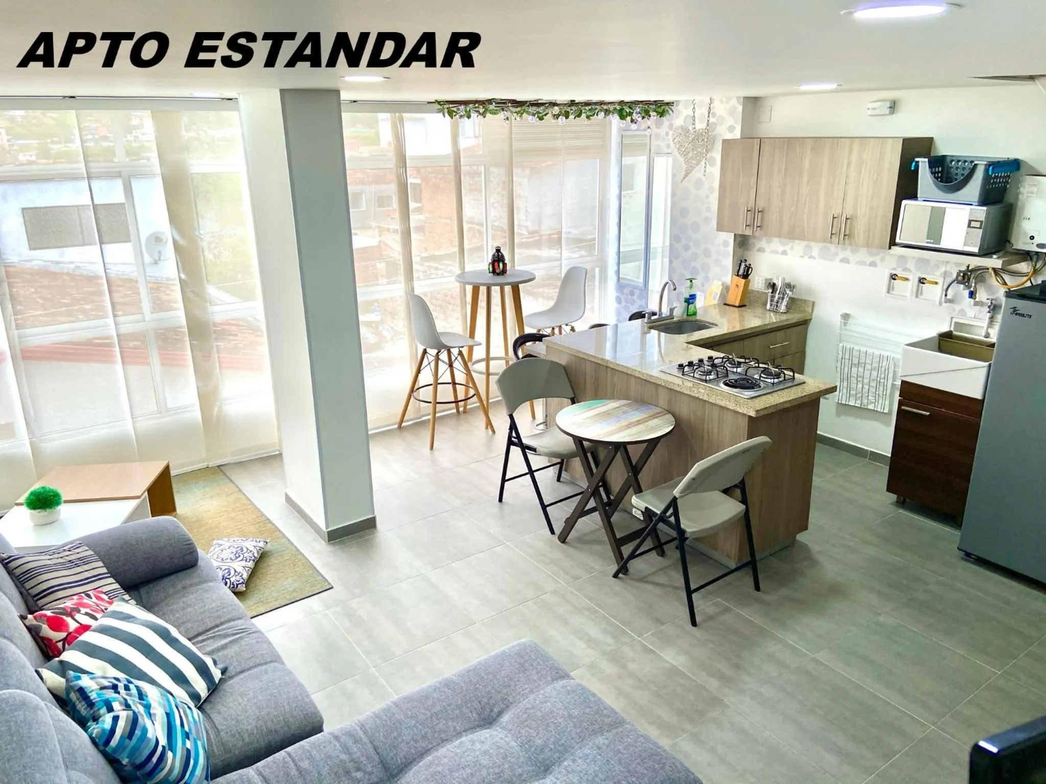 Kitchen or kitchenette in Apartamentos View, calle del Malecón frente al lago