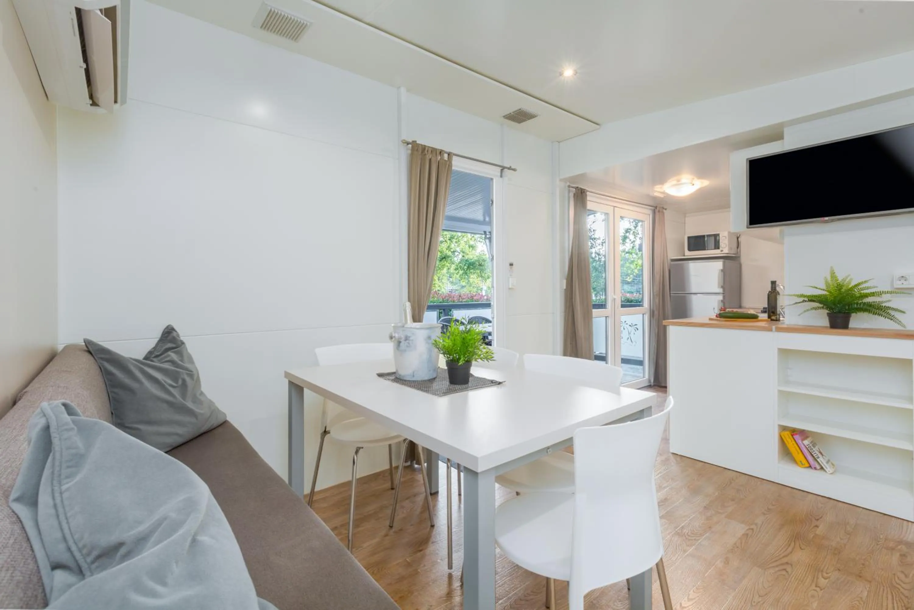 Living room in Mobile Homes Banko in Bijela Uvala and Zelena laguna