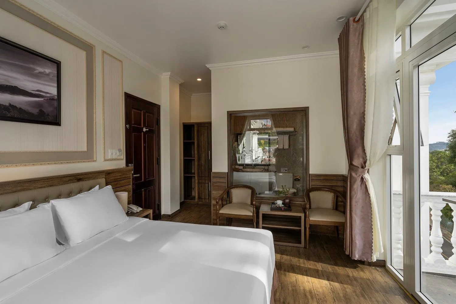 Bed in New Life Hotel - Da Lat