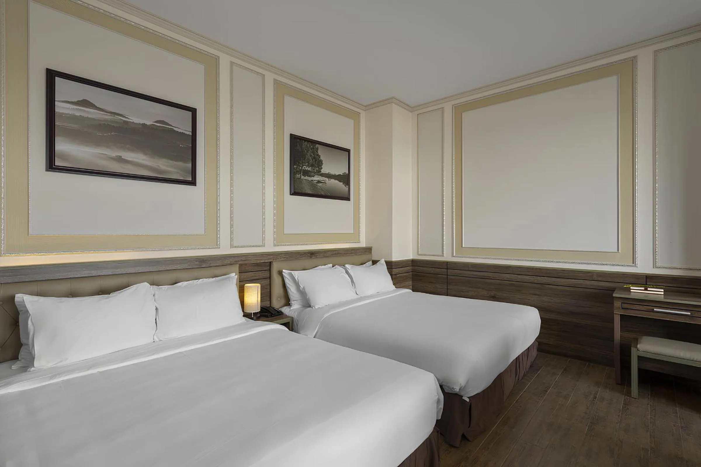 Bed in New Life Hotel - Da Lat