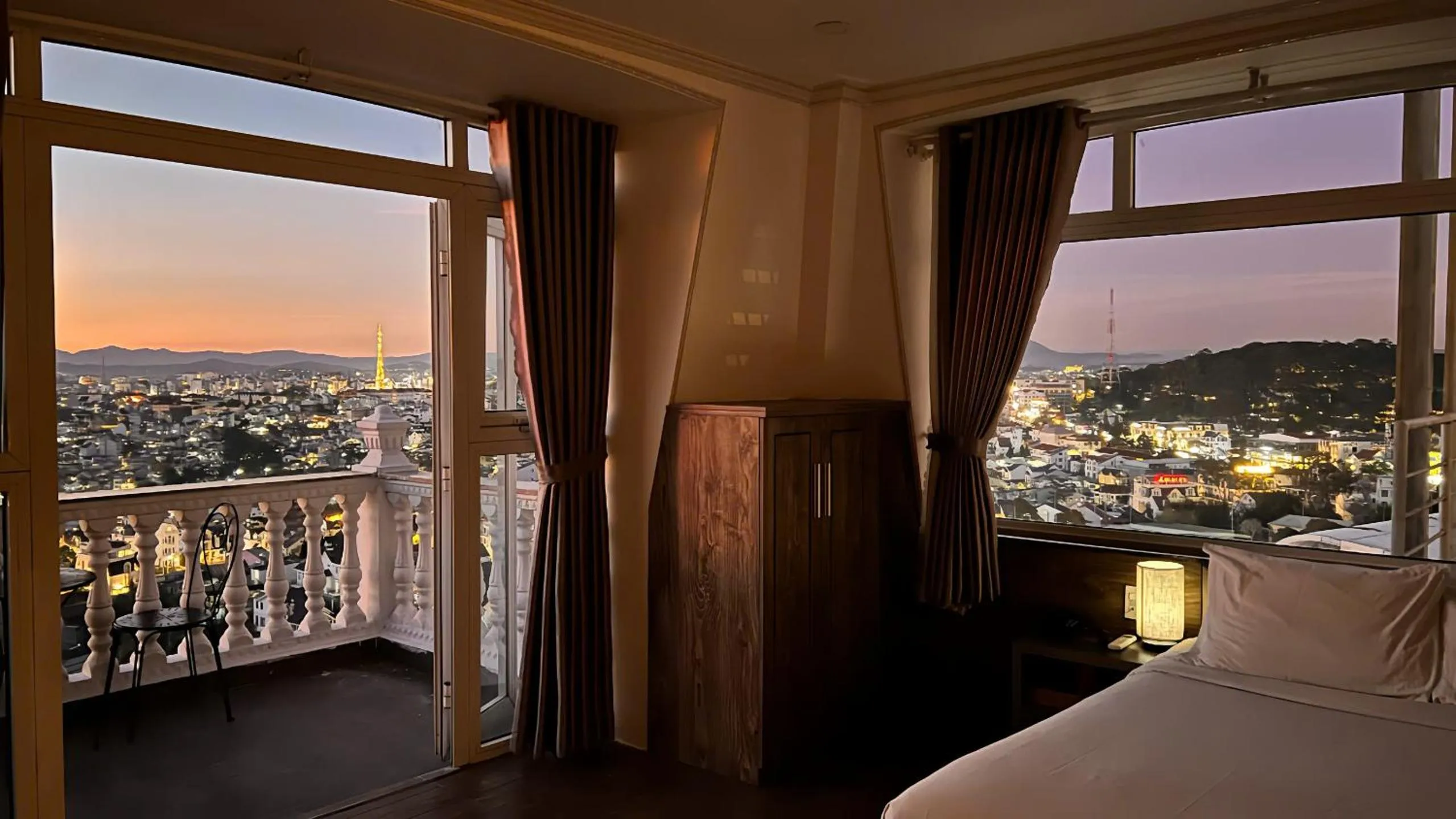 View (from property/room), Bed in New Life Hotel - Da Lat