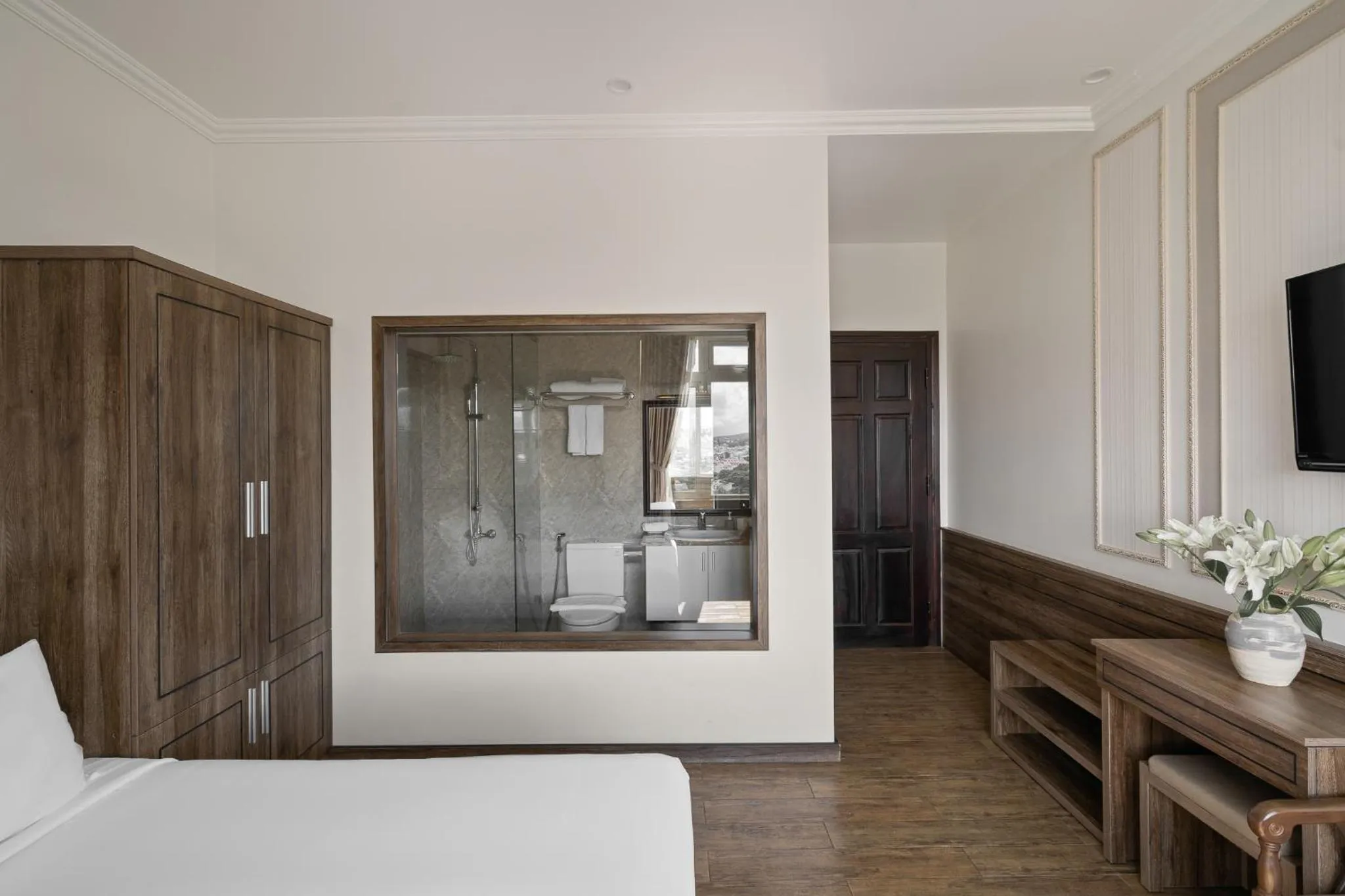 Bedroom, Bed in New Life Hotel - Da Lat