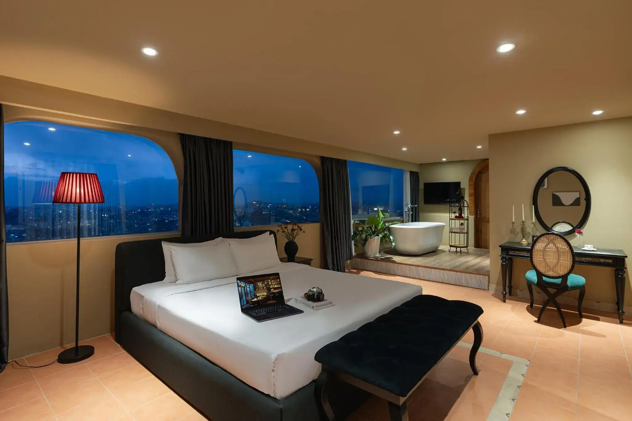 Executive Suite in New Life Hotel - Da Lat Executive Suite in New Life Hotel - Da Lat