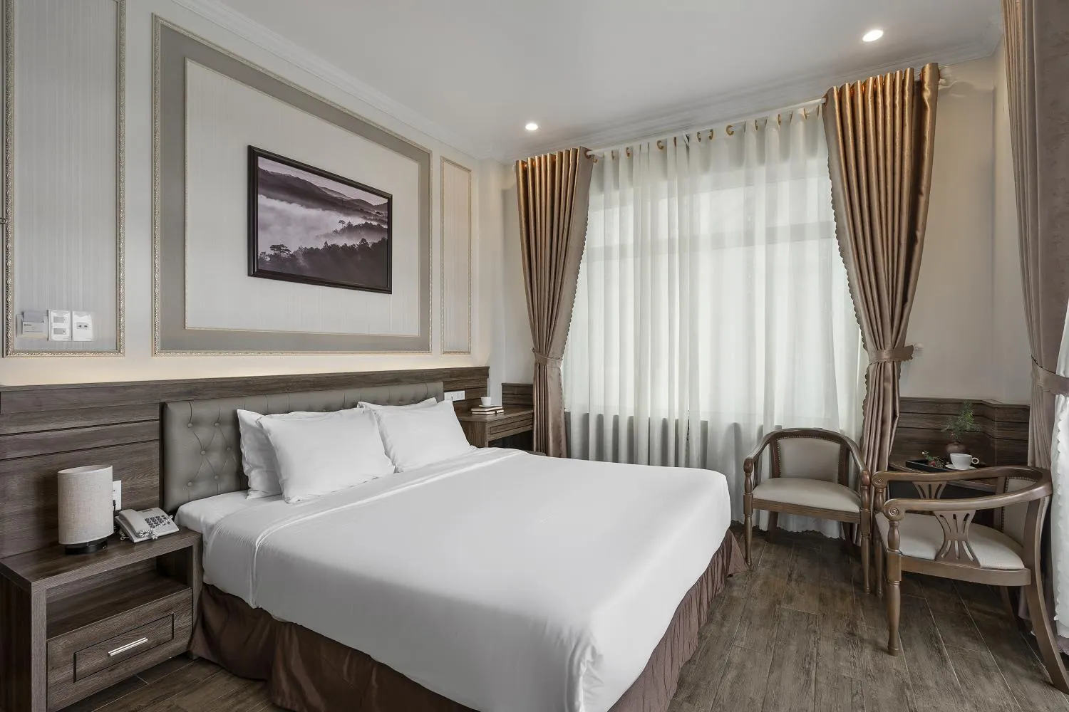 Bed in New Life Hotel - Da Lat