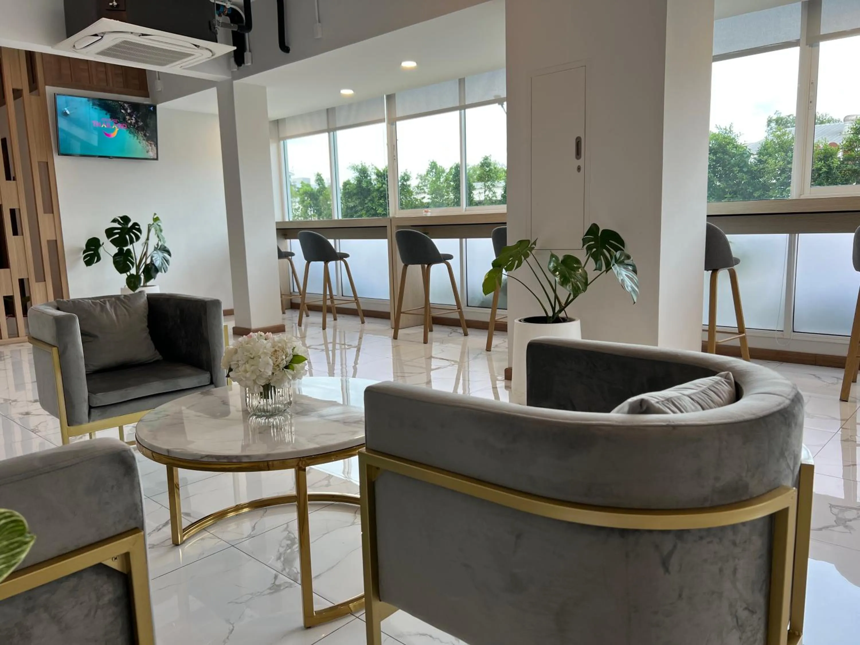 Lobby or reception in Golden Nest Hotel Suvarnabhumi