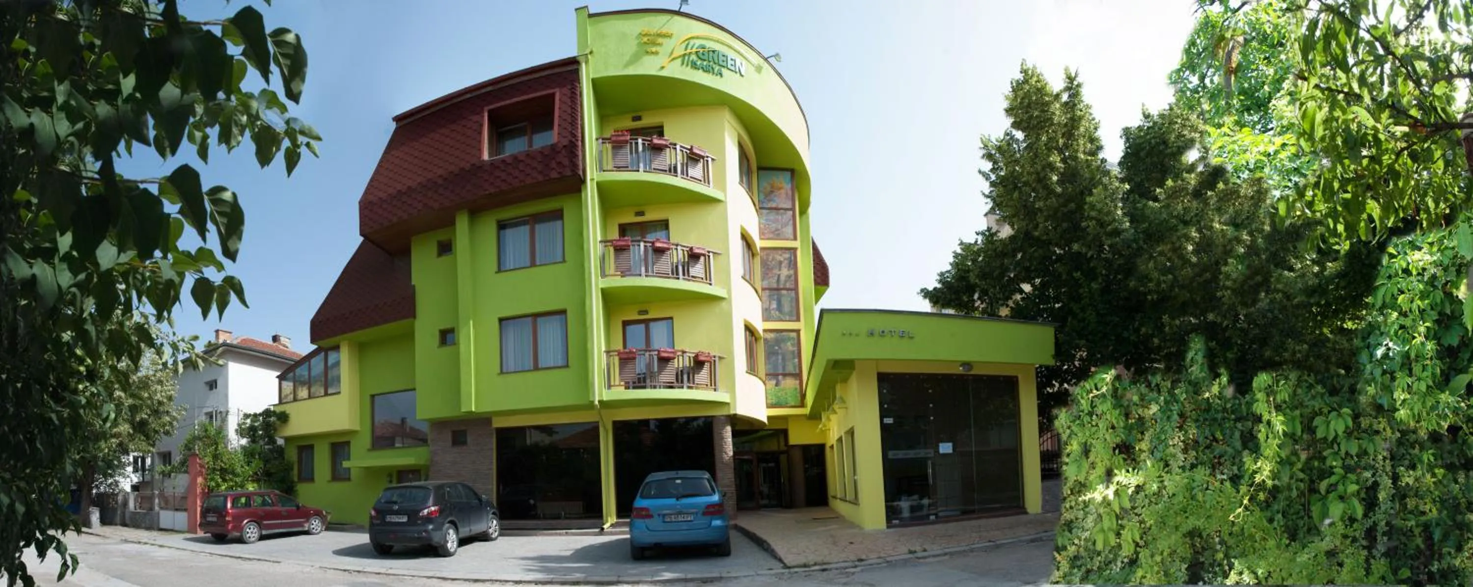 Property building in Green Hisar Hotel Family