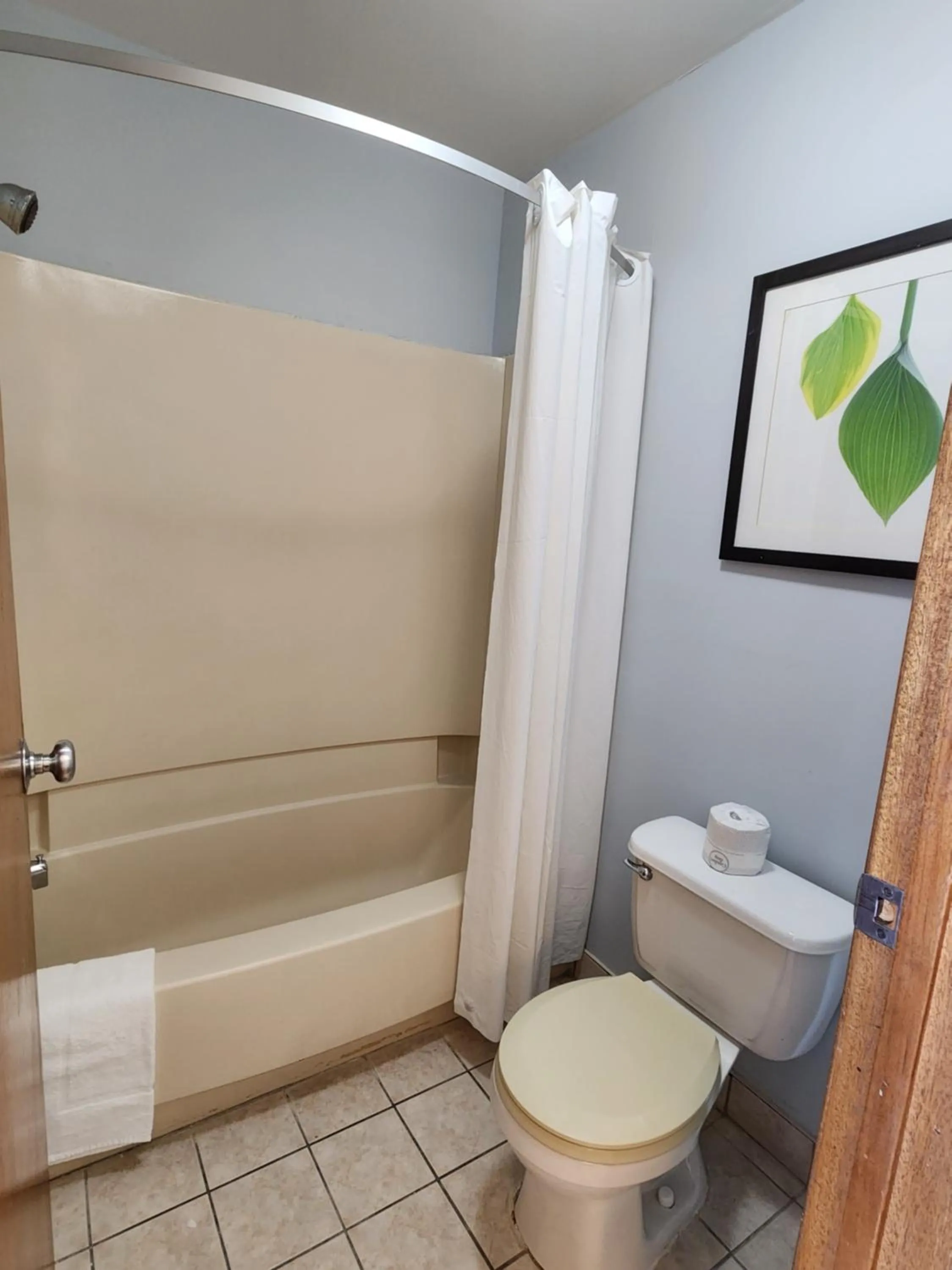 Bathroom in WestSpring Inn - Westlake Cleveland