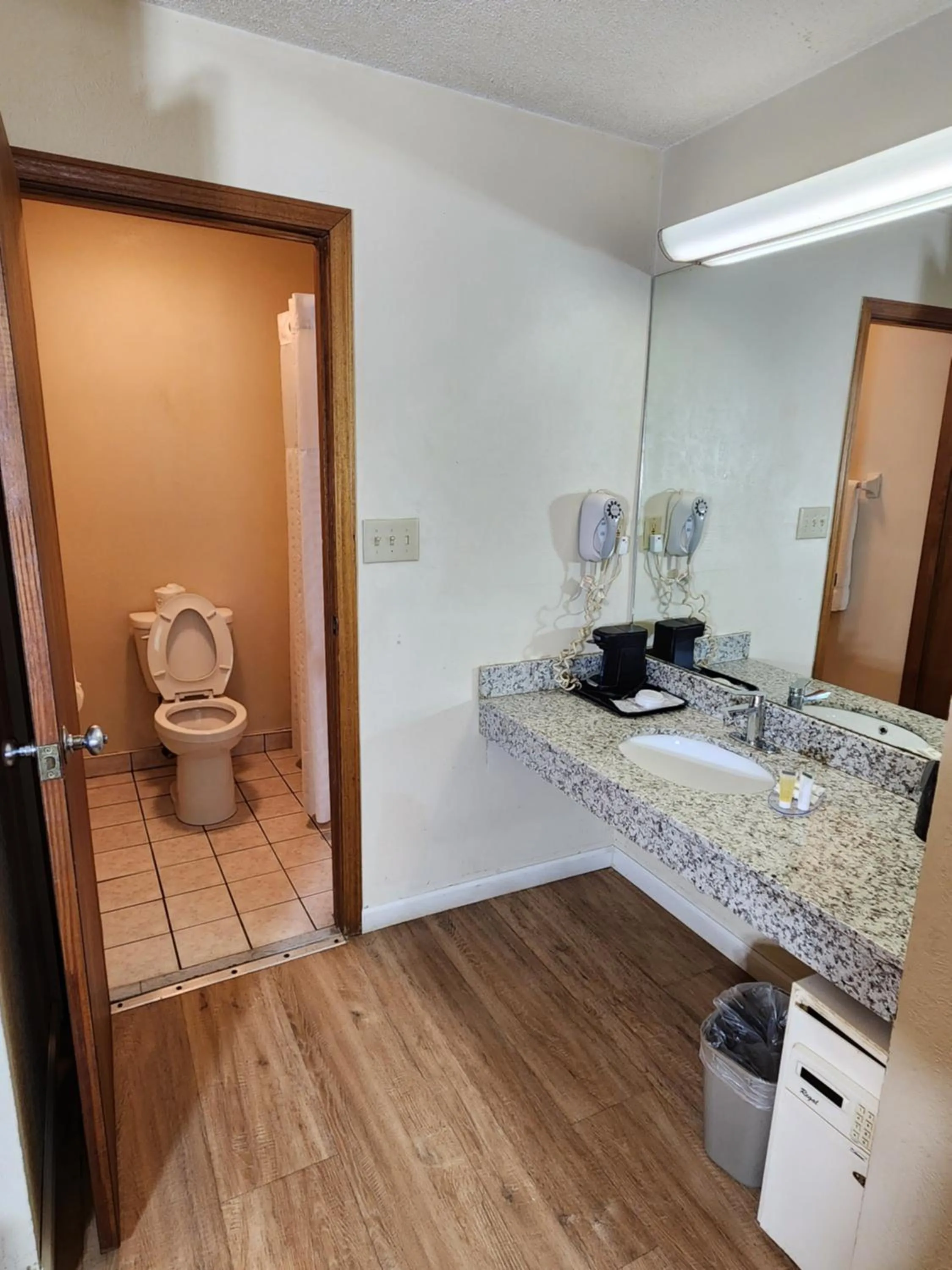 Bathroom in WestSpring Inn - Westlake Cleveland