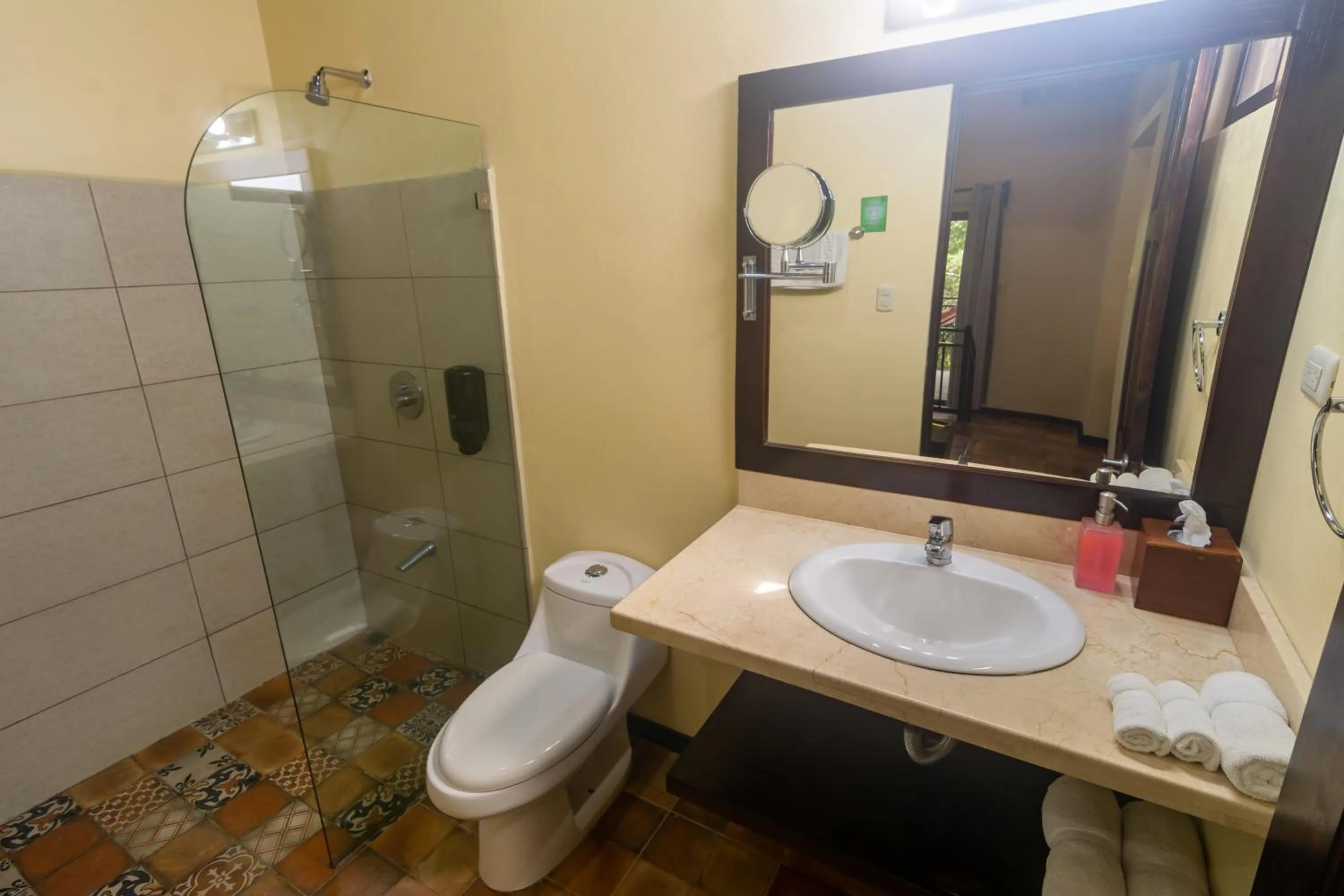 Toilet in Rinconcito Lodge