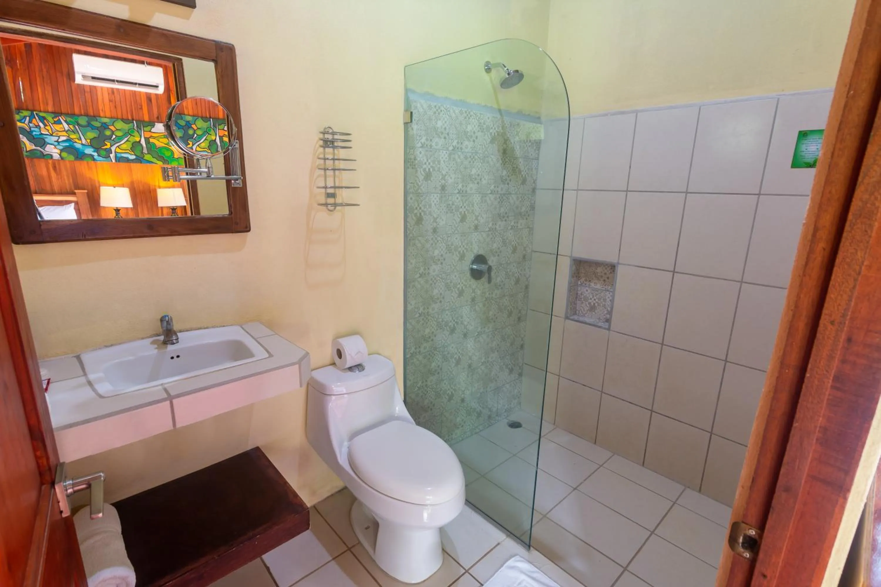 Toilet in Rinconcito Lodge