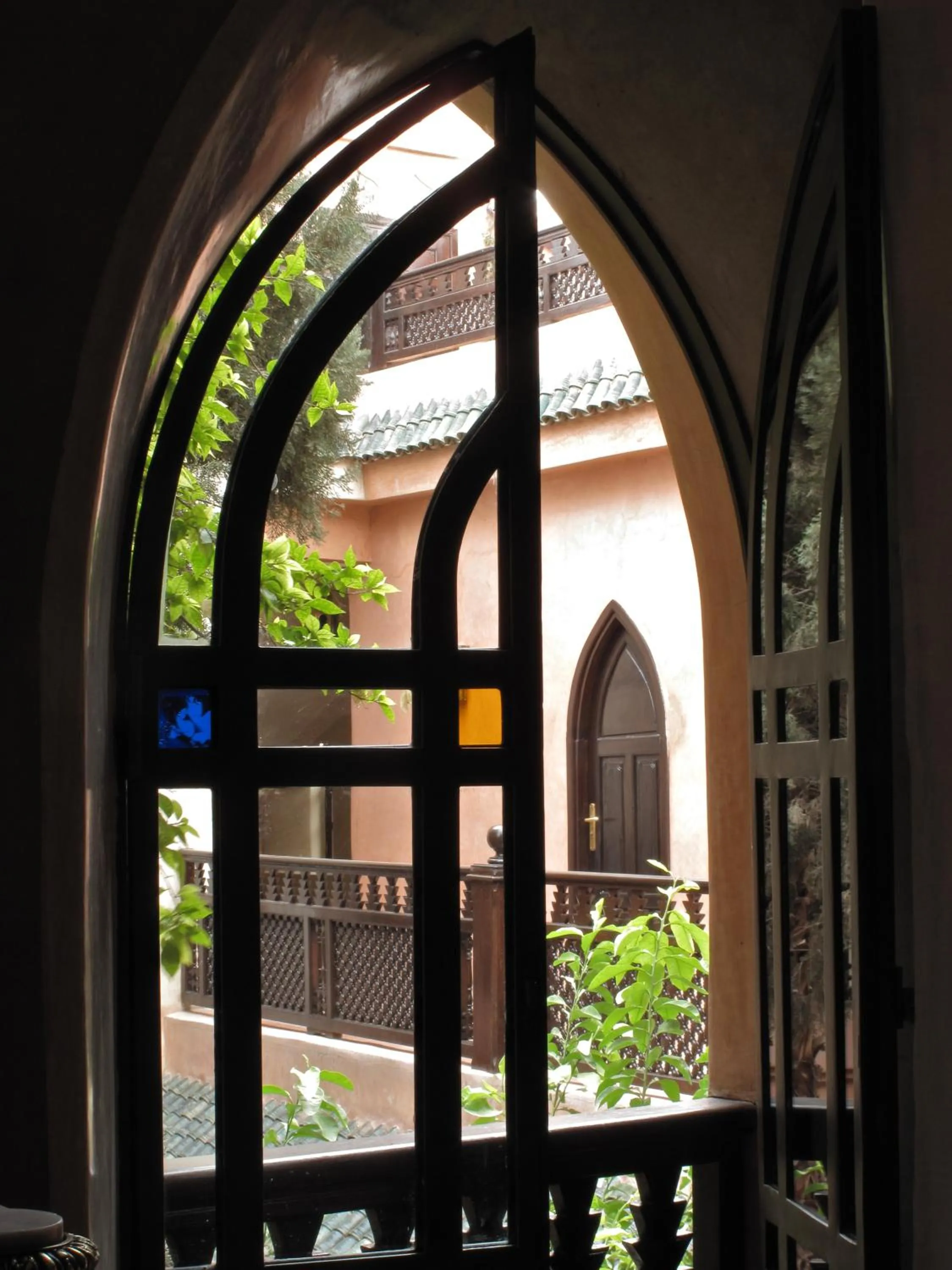 Decorative detail in Riad Le Perroquet Bleu Suites & Spa
