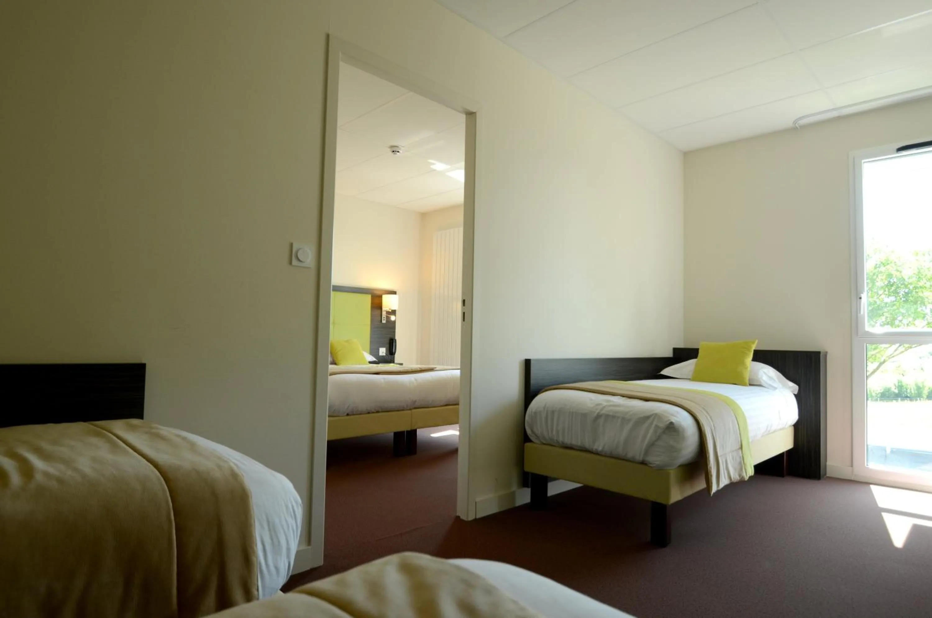 Bed in The Originals City, Hôtel La Verriaire, Cholet Sud