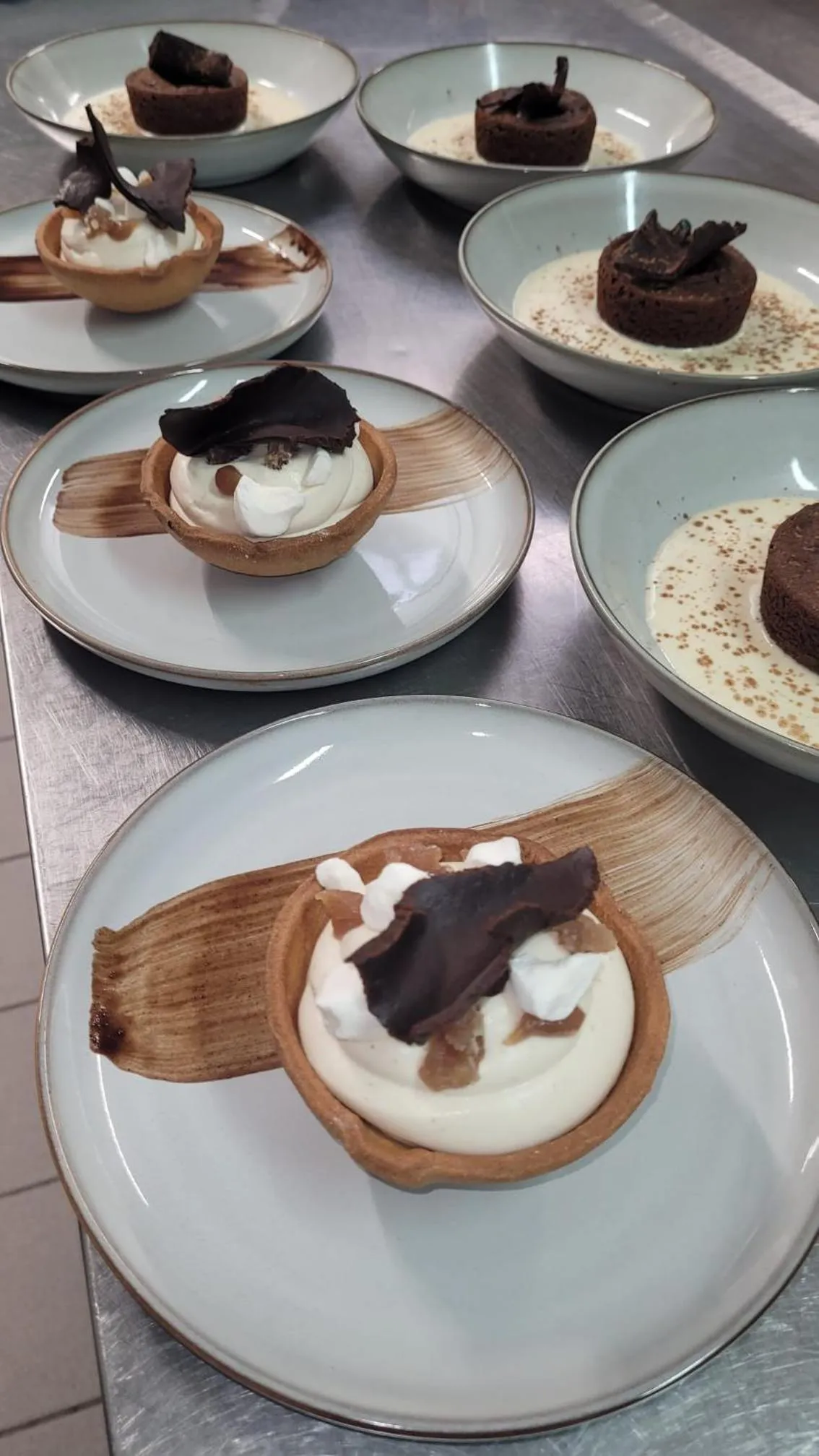 Restaurant/places to eat in Hôtel la Verriaire - The Originals